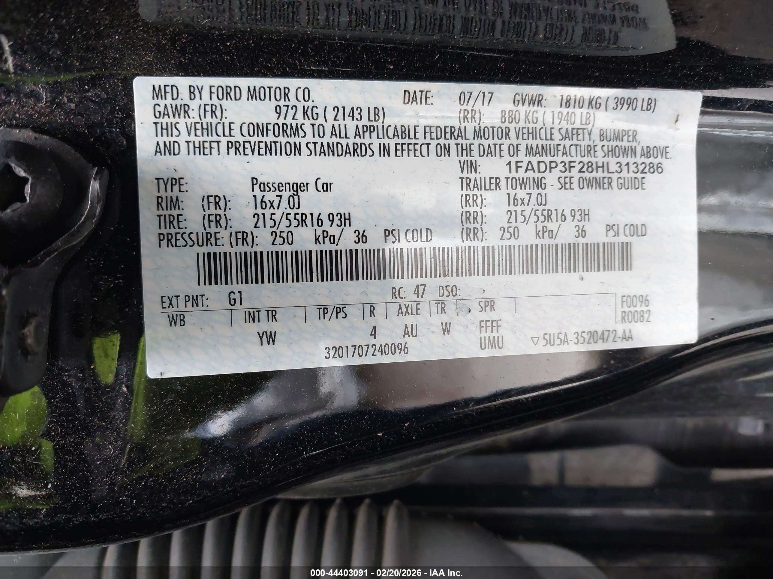 FORD FOCUS image 9
