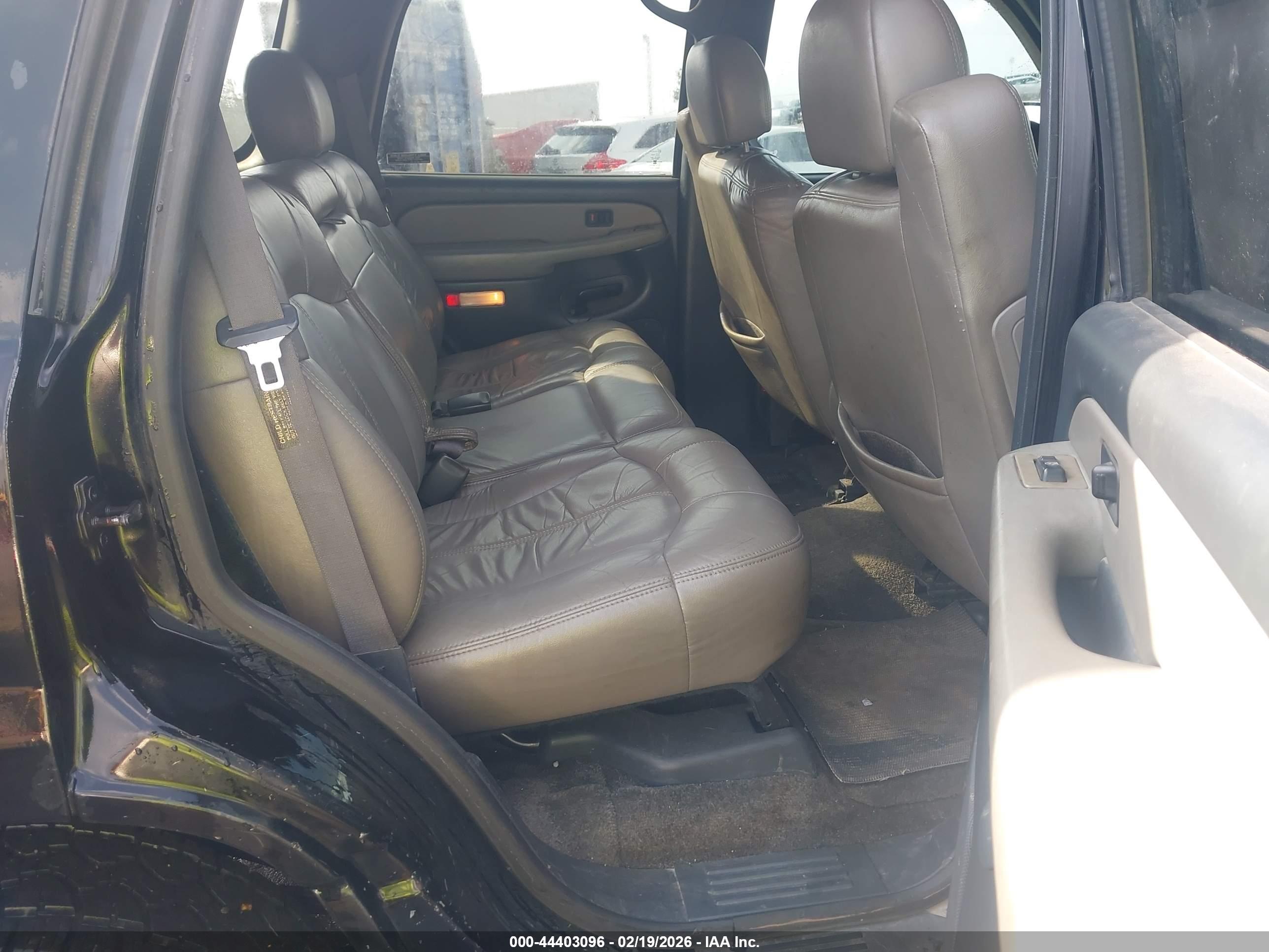 CHEVROLET TAHOE image 8