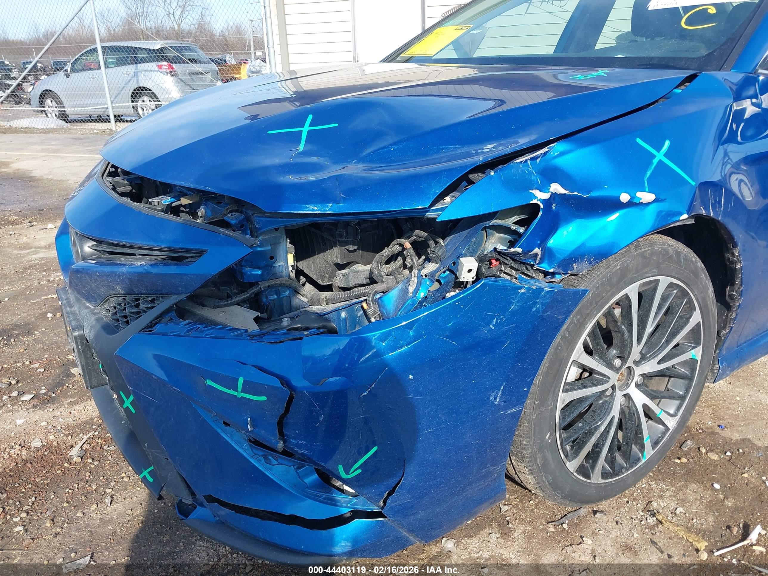 TOYOTA CAMRY image 6