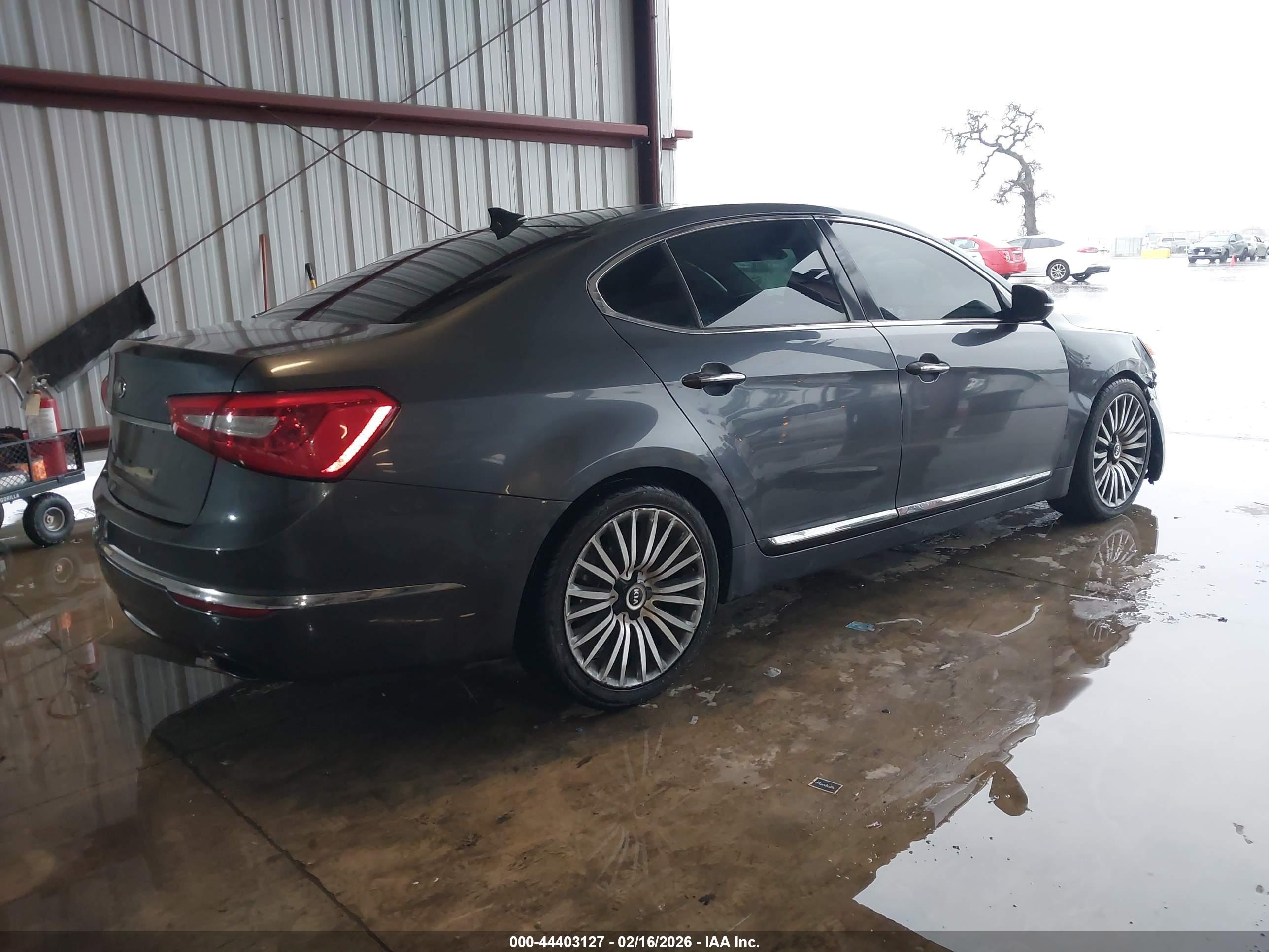 KIA CADENZA image 4