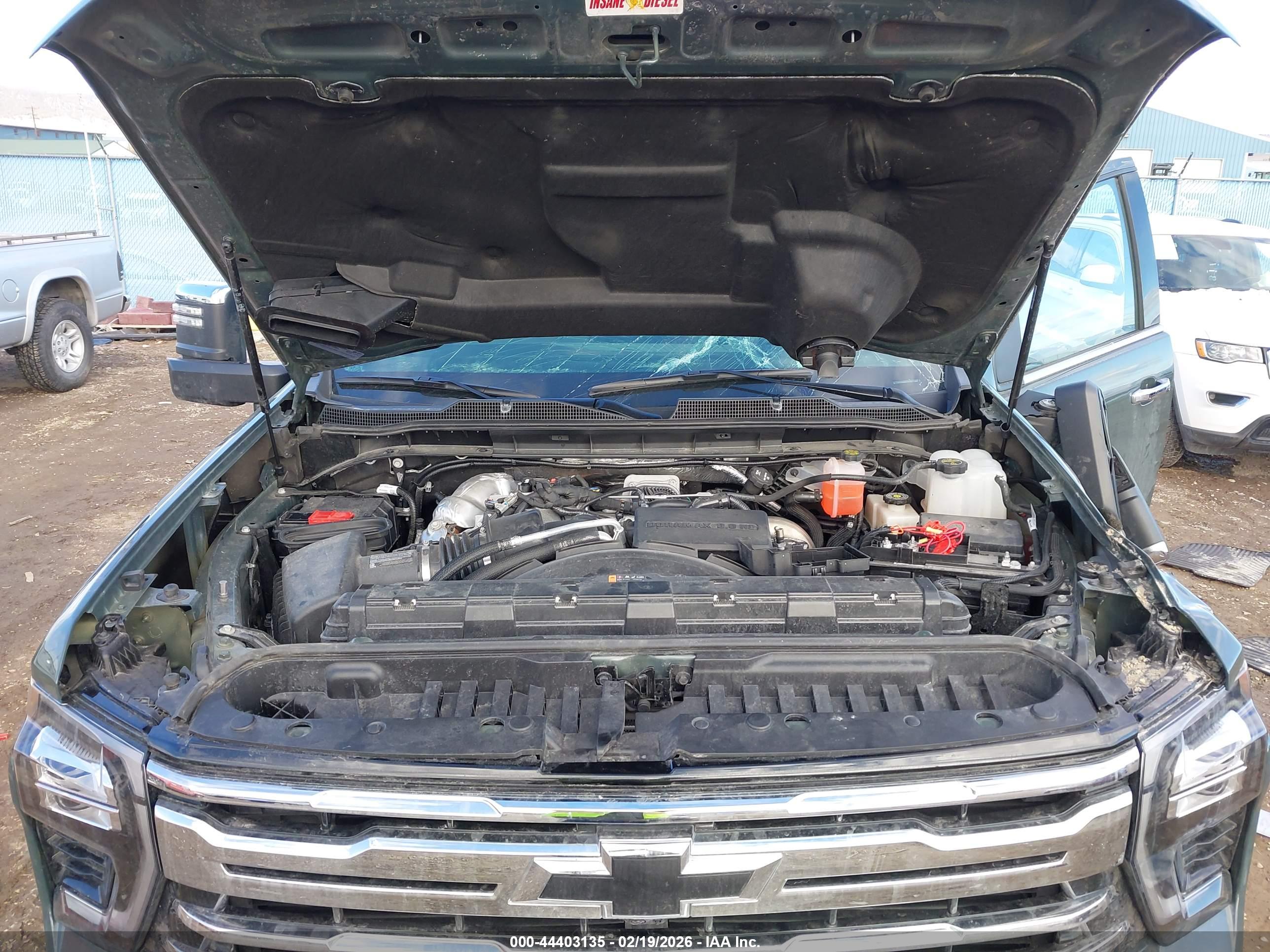 CHEVROLET SILVERADO image 10