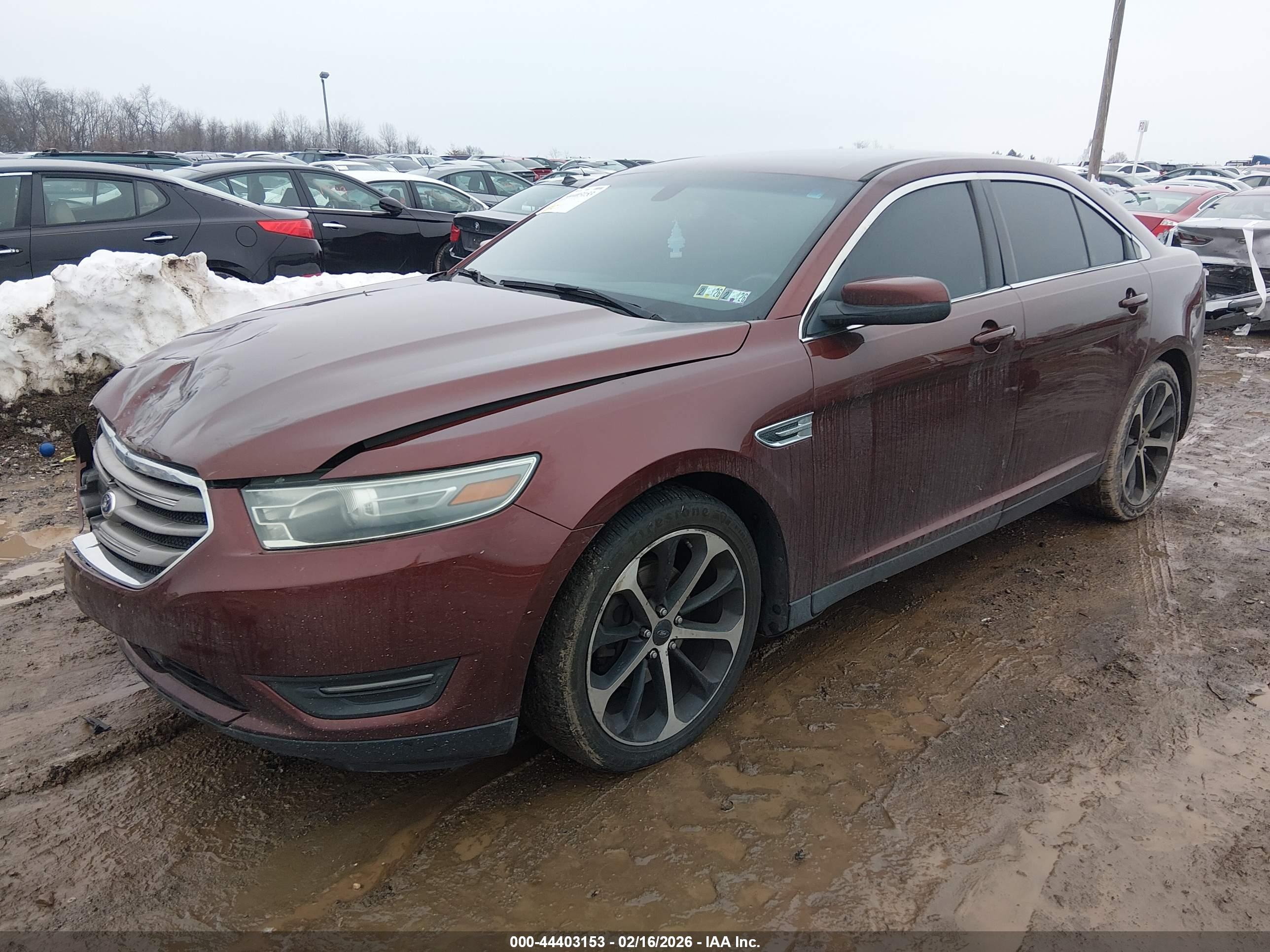 FORD TAURUS image 2