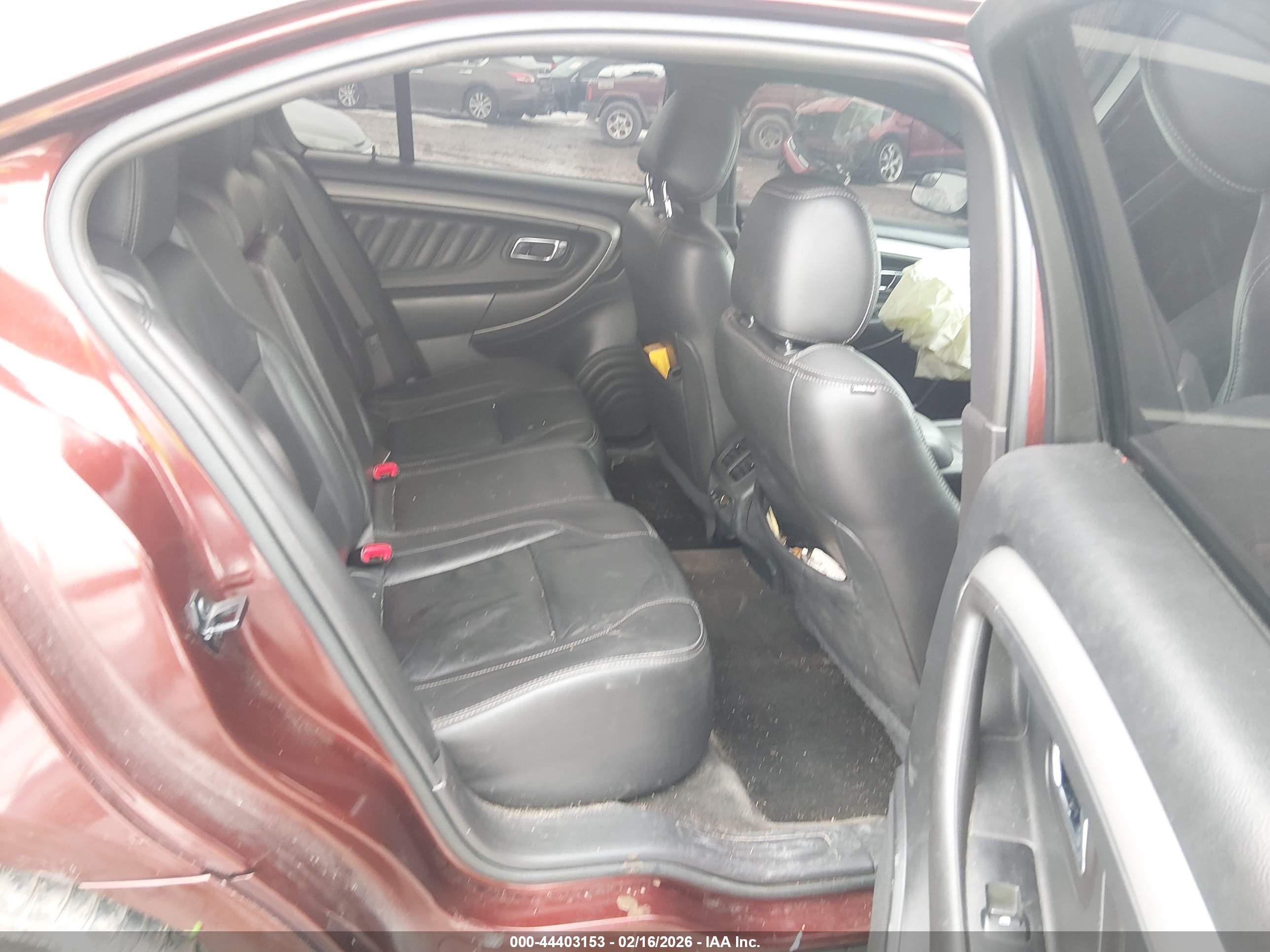 FORD TAURUS image 8