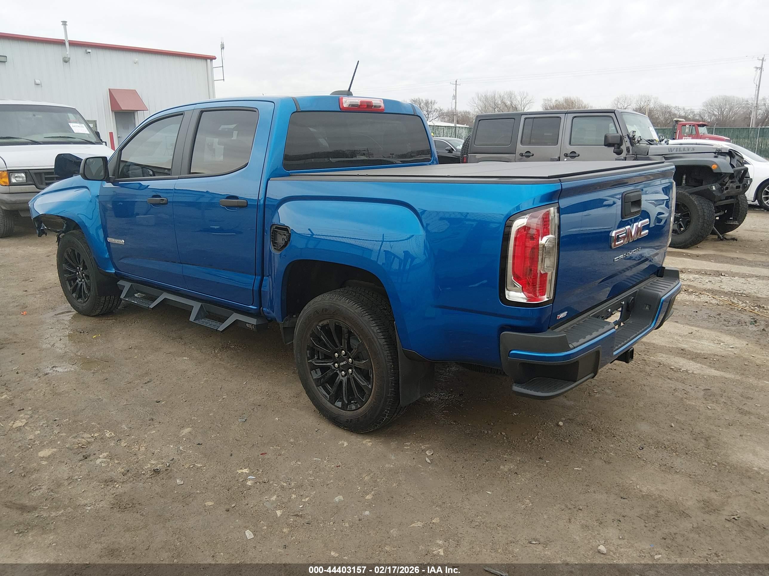 GMC CANYON image 3