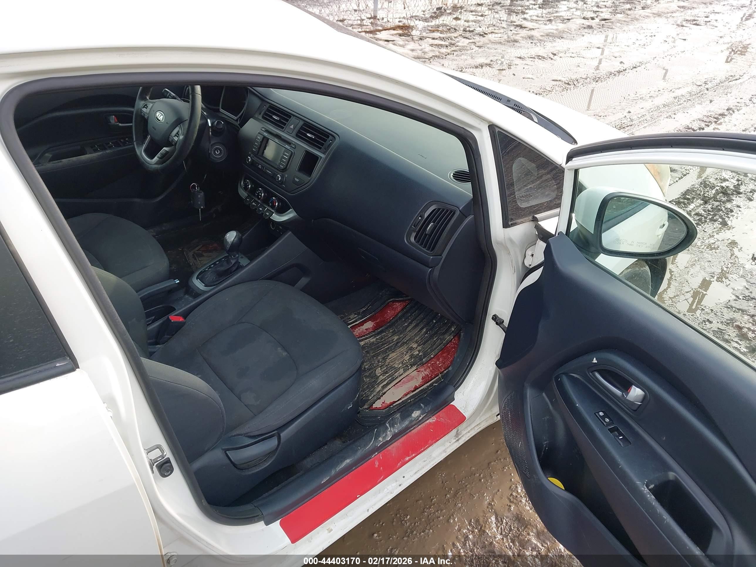 KIA RIO image 5