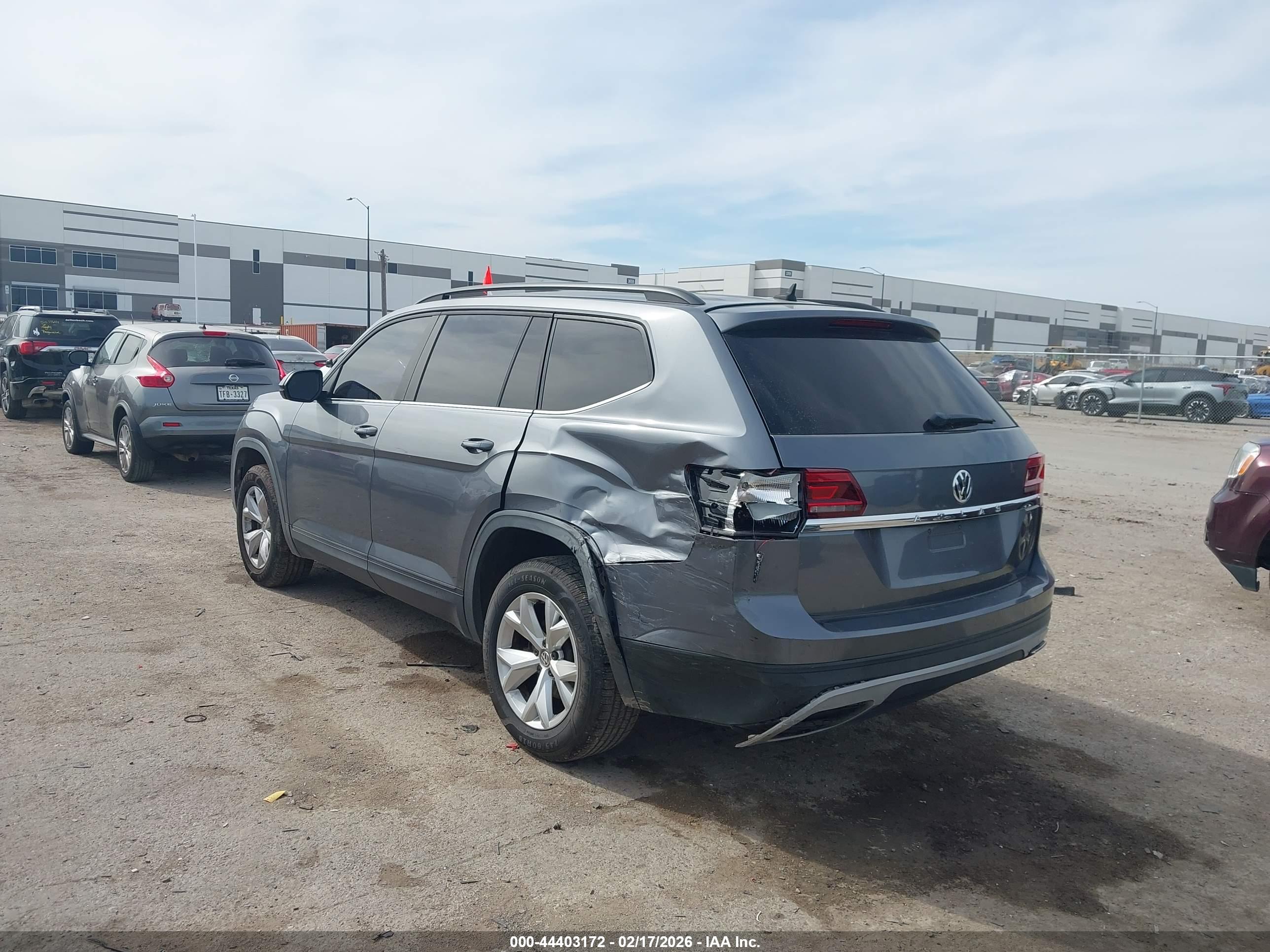 VOLKSWAGEN ATLAS image 3