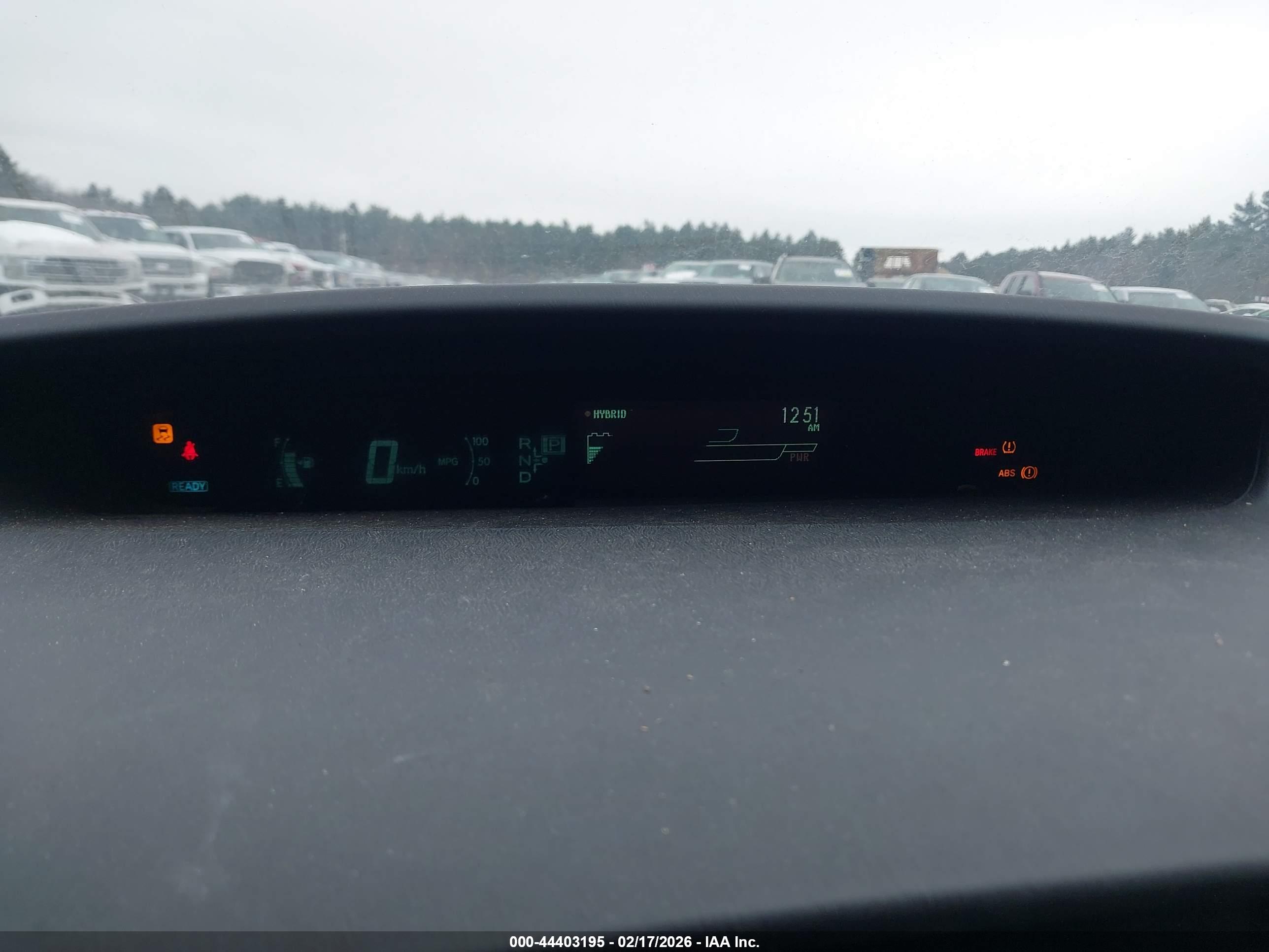 TOYOTA PRIUS image 7