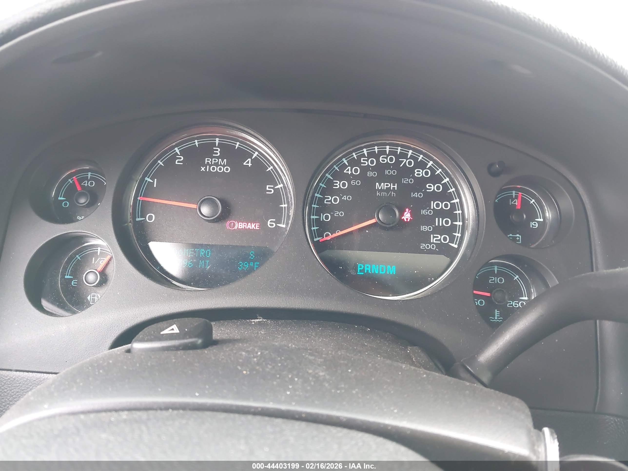 CHEVROLET SILVERADO image 7