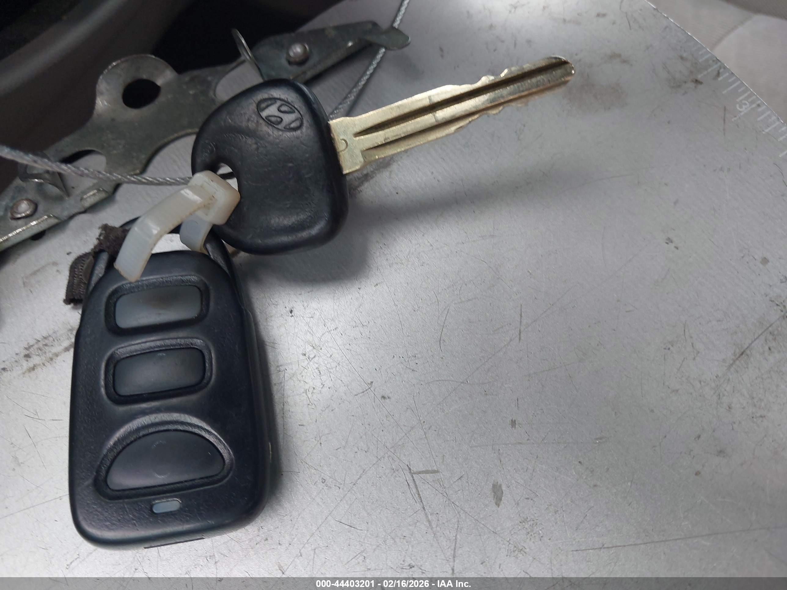 HYUNDAI ELANTRA image 11