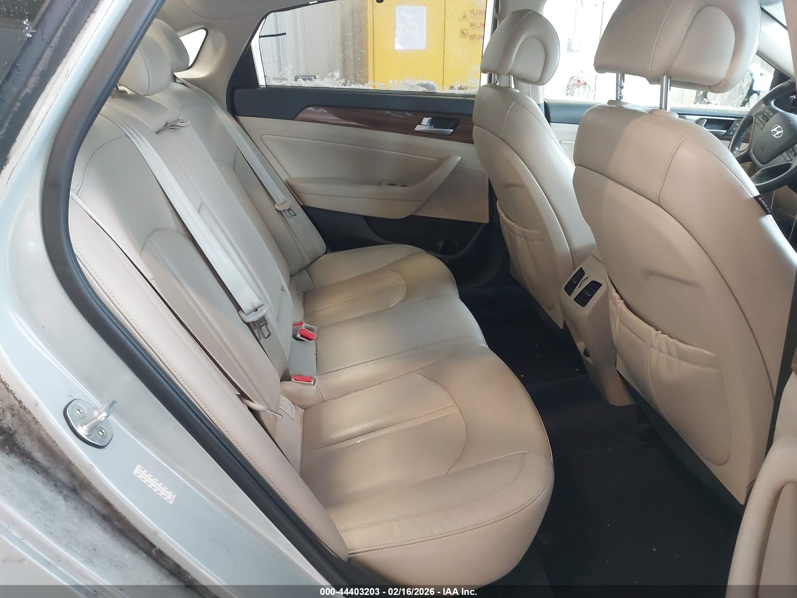 HYUNDAI SONATA image 8