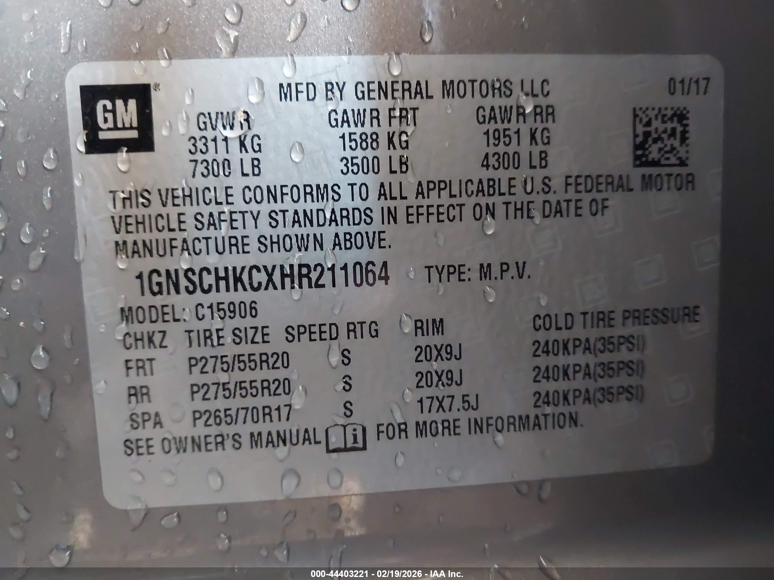 CHEVROLET SUBURBAN image 9