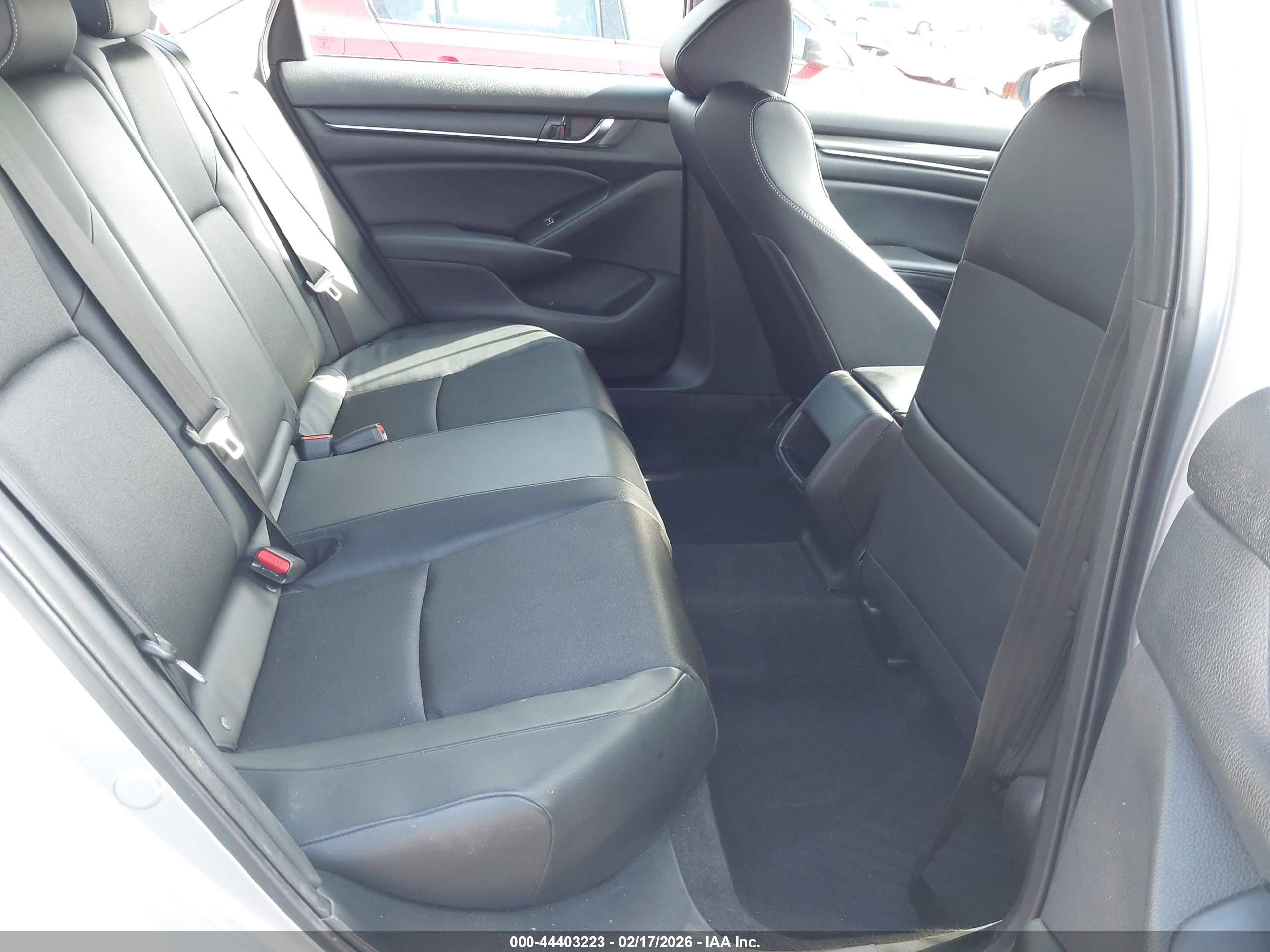 HONDA ACCORD image 8