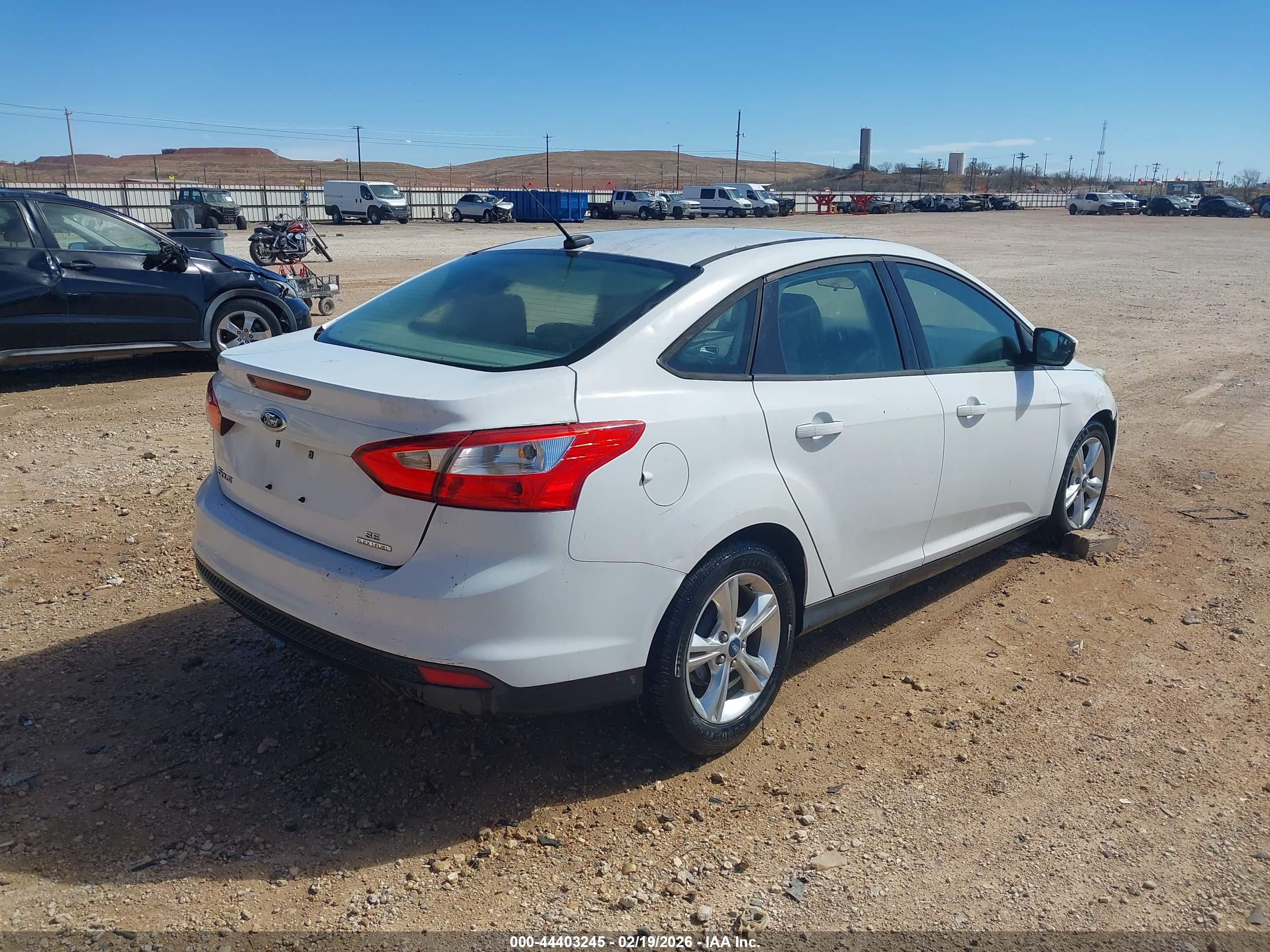 FORD FOCUS image 4