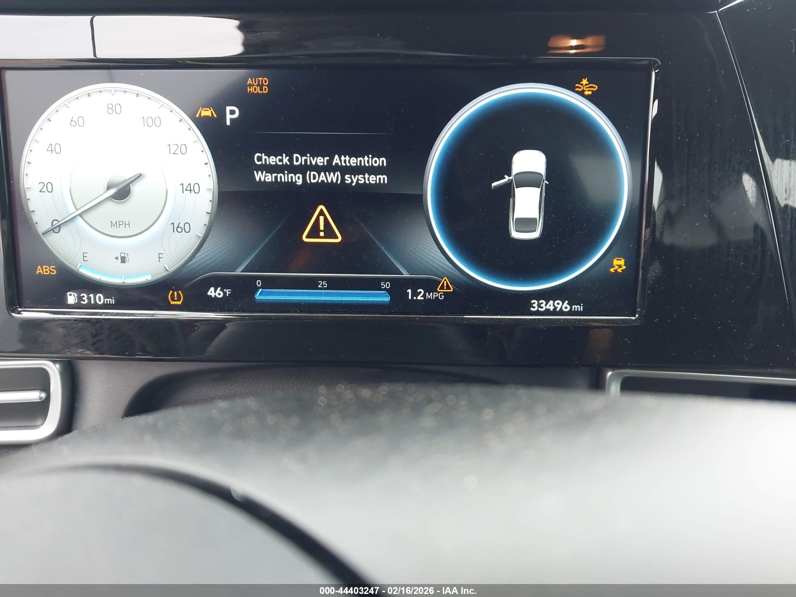 HYUNDAI ELANTRA image 7