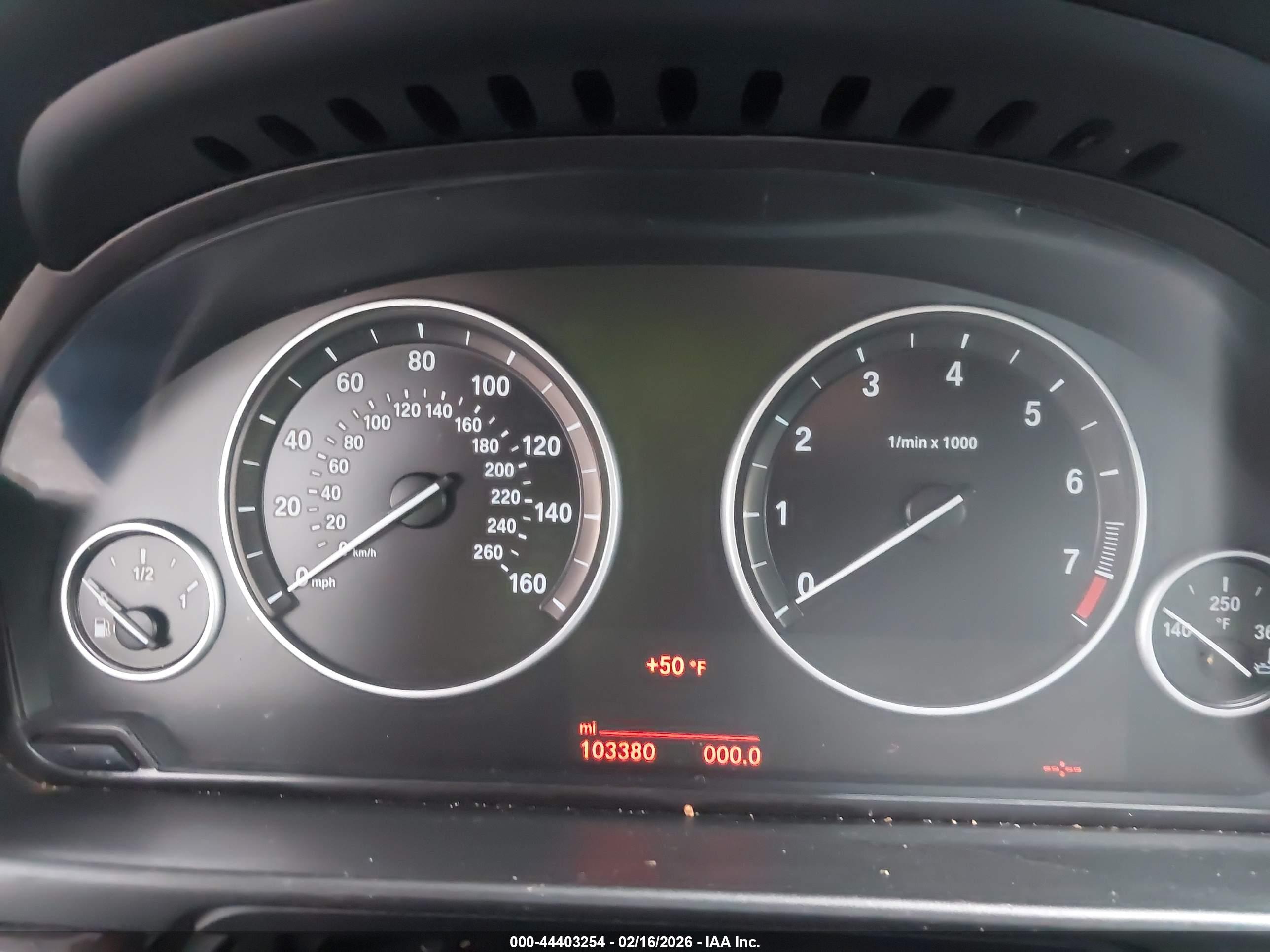 BMW 528I image 7