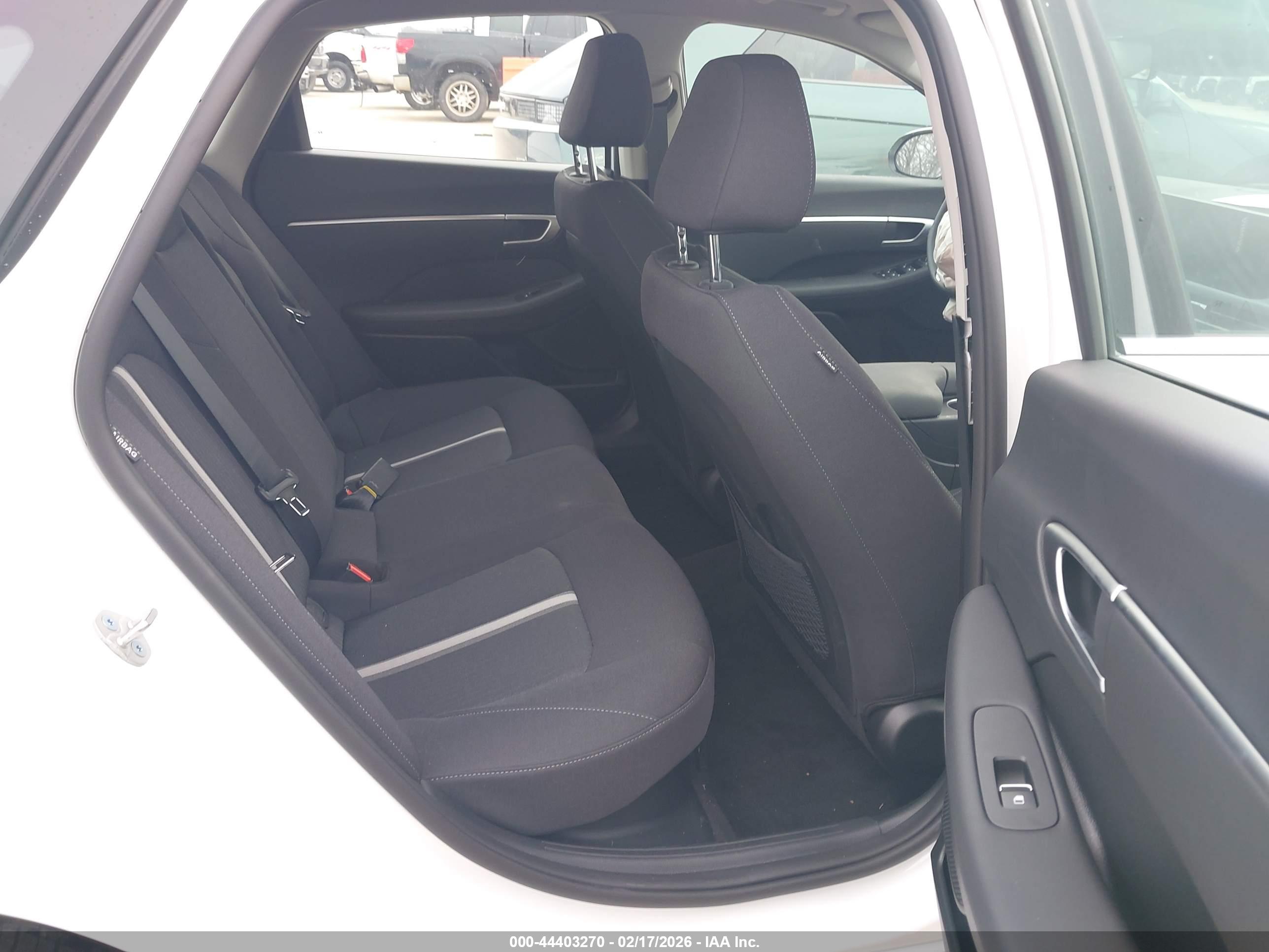 HYUNDAI SONATA image 8