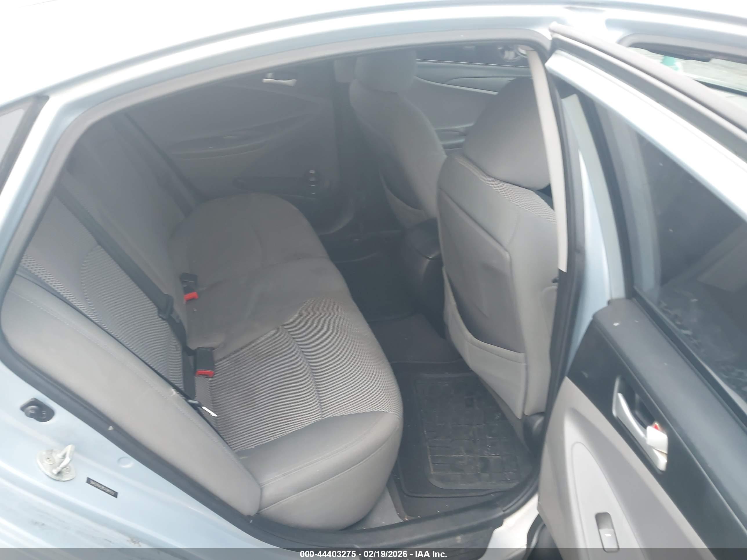 HYUNDAI SONATA image 8