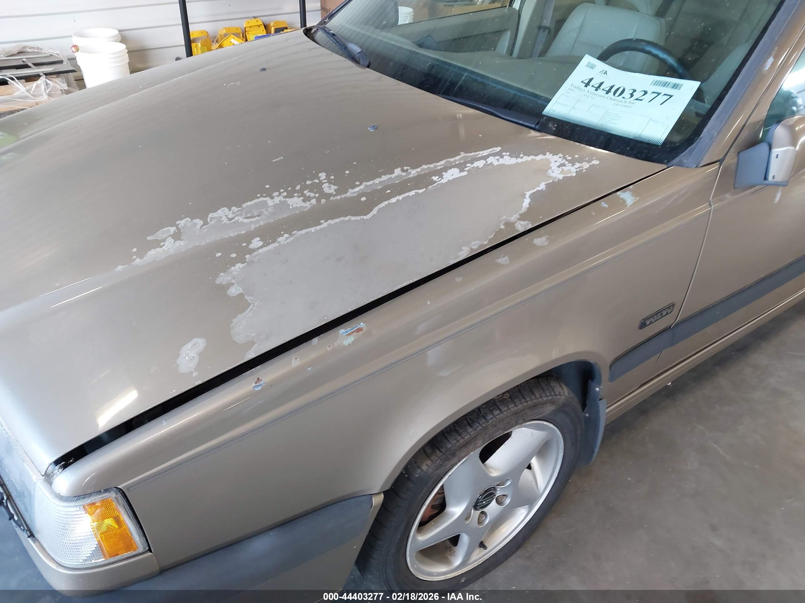VOLVO 850 image 6
