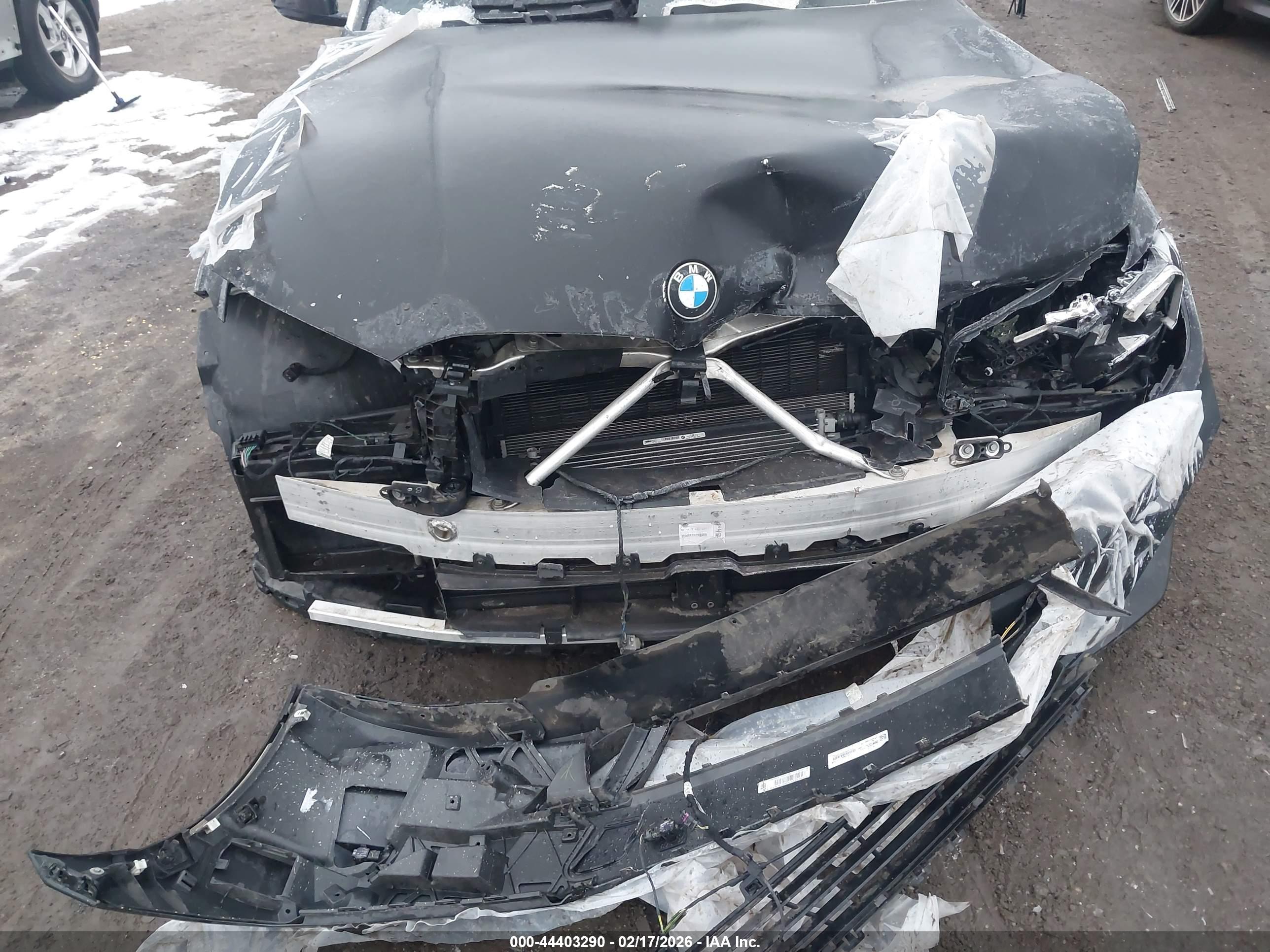 BMW 330I image 6