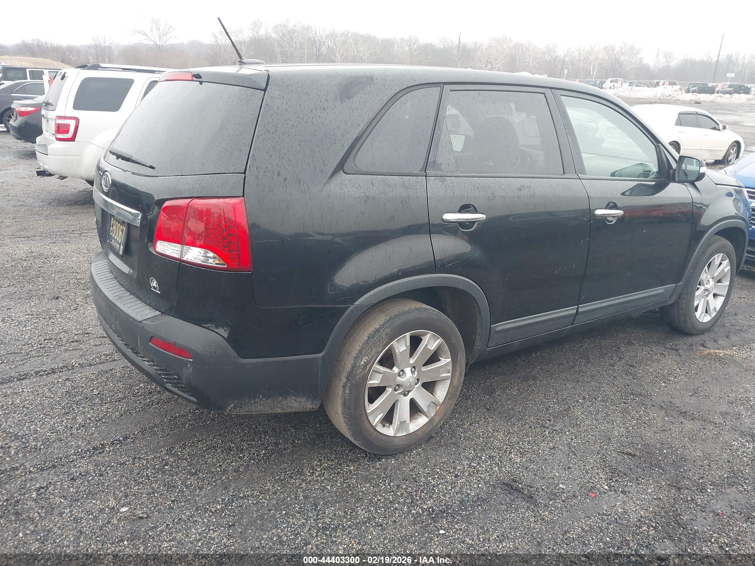 KIA SORENTO image 4