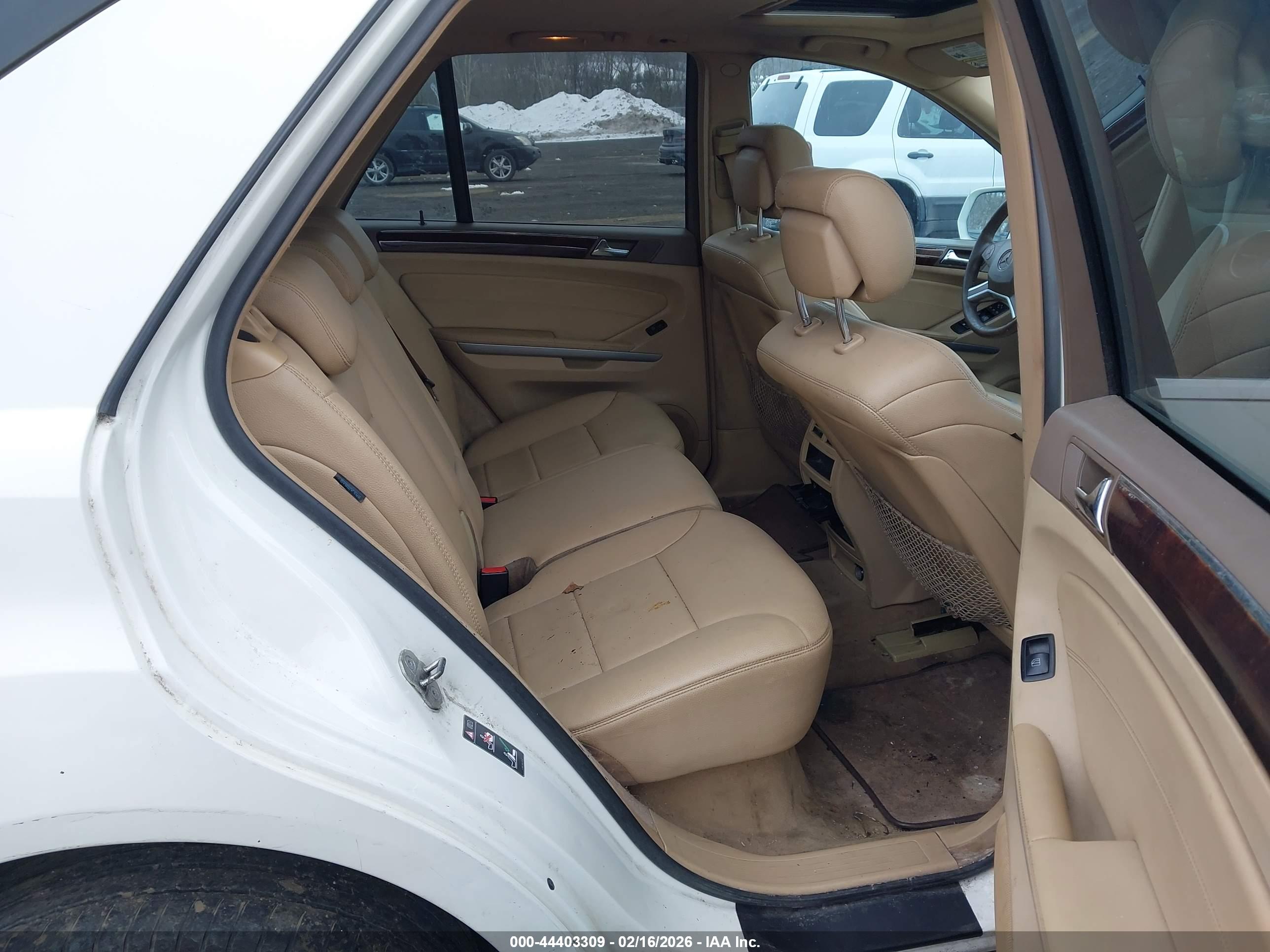 MERCEDES-BENZ ML image 8