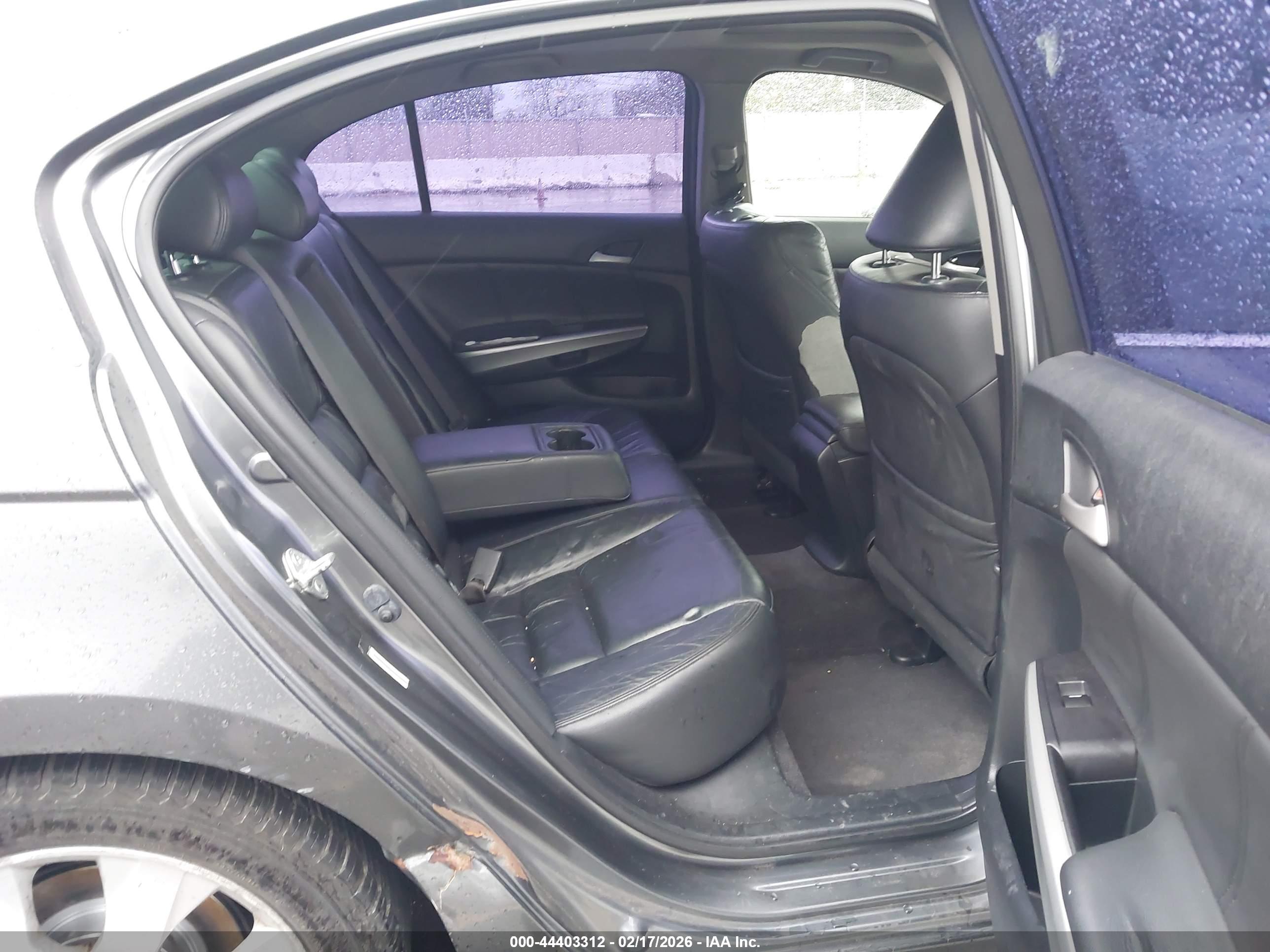 HONDA ACCORD image 8