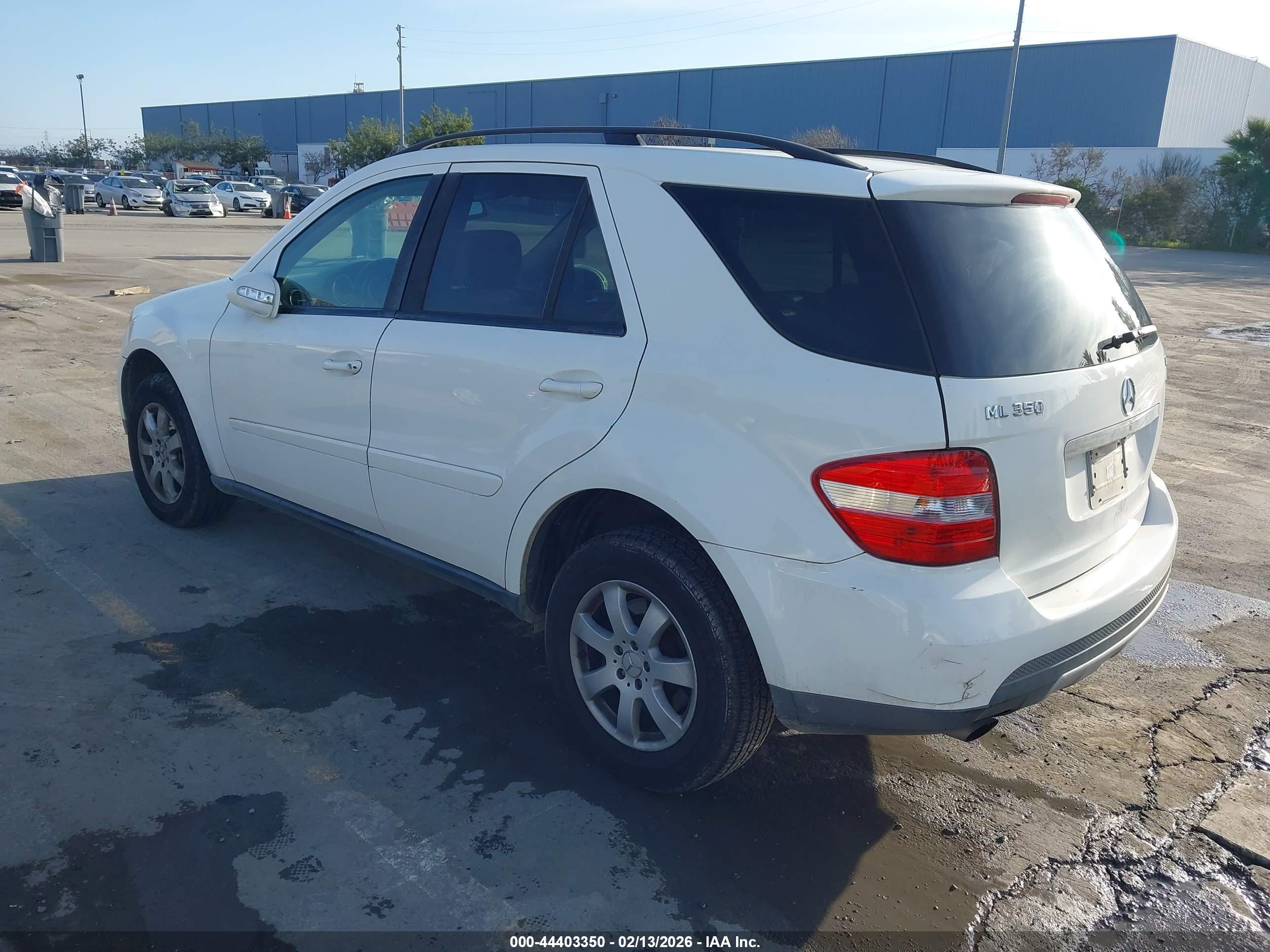 MERCEDES-BENZ ML image 3