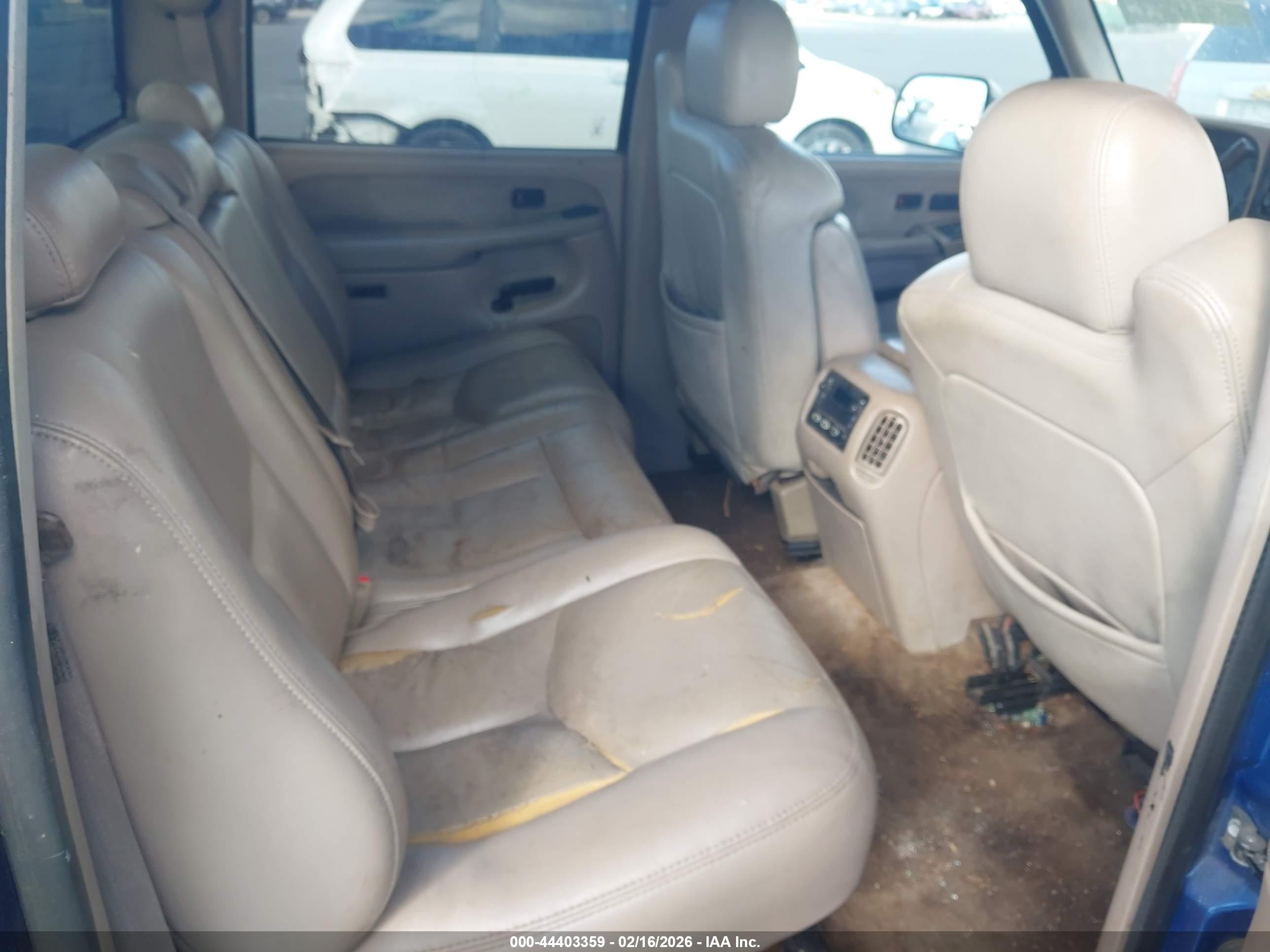 CHEVROLET SILVERADO image 8