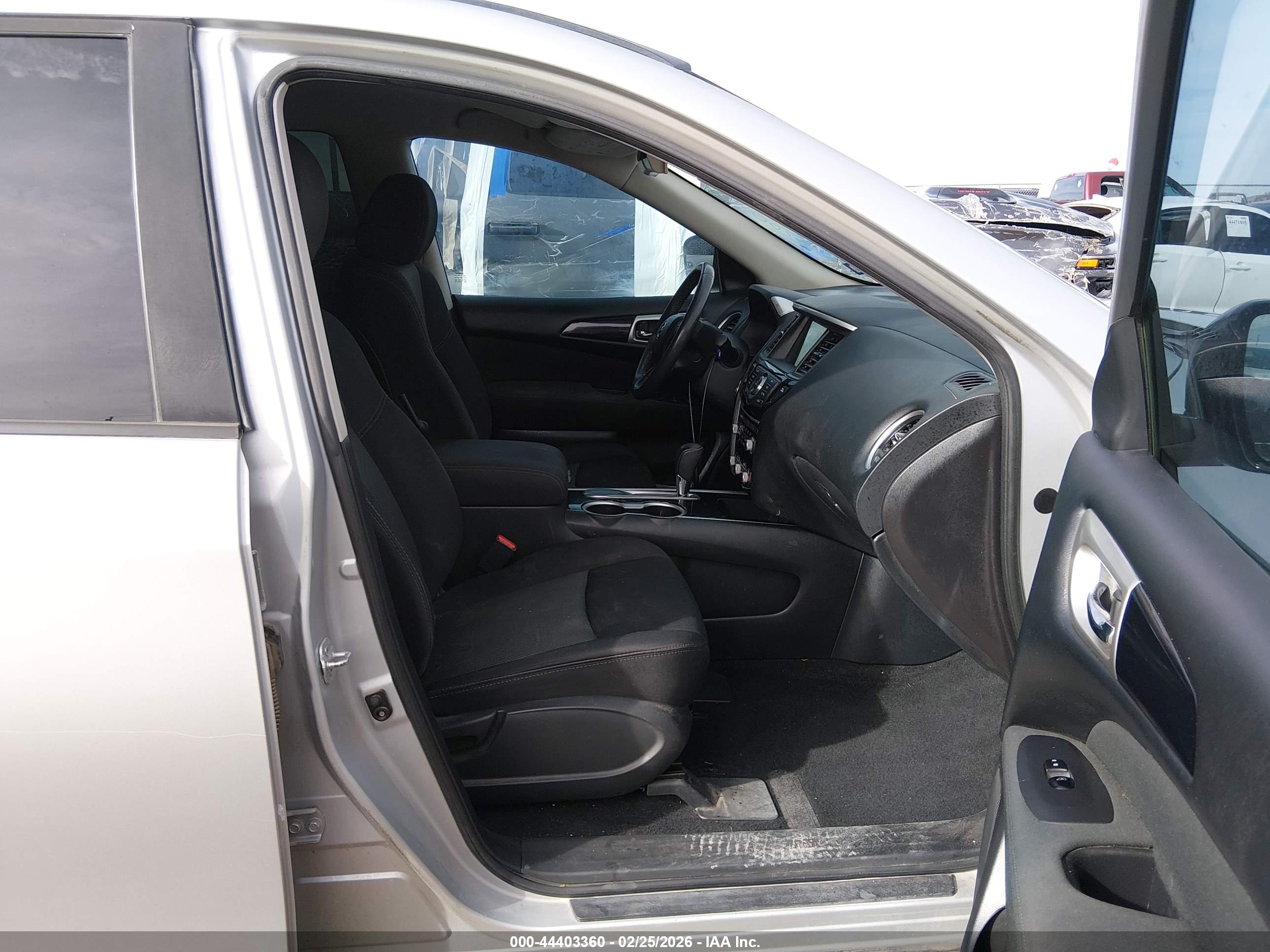 NISSAN PATHFINDER image 5