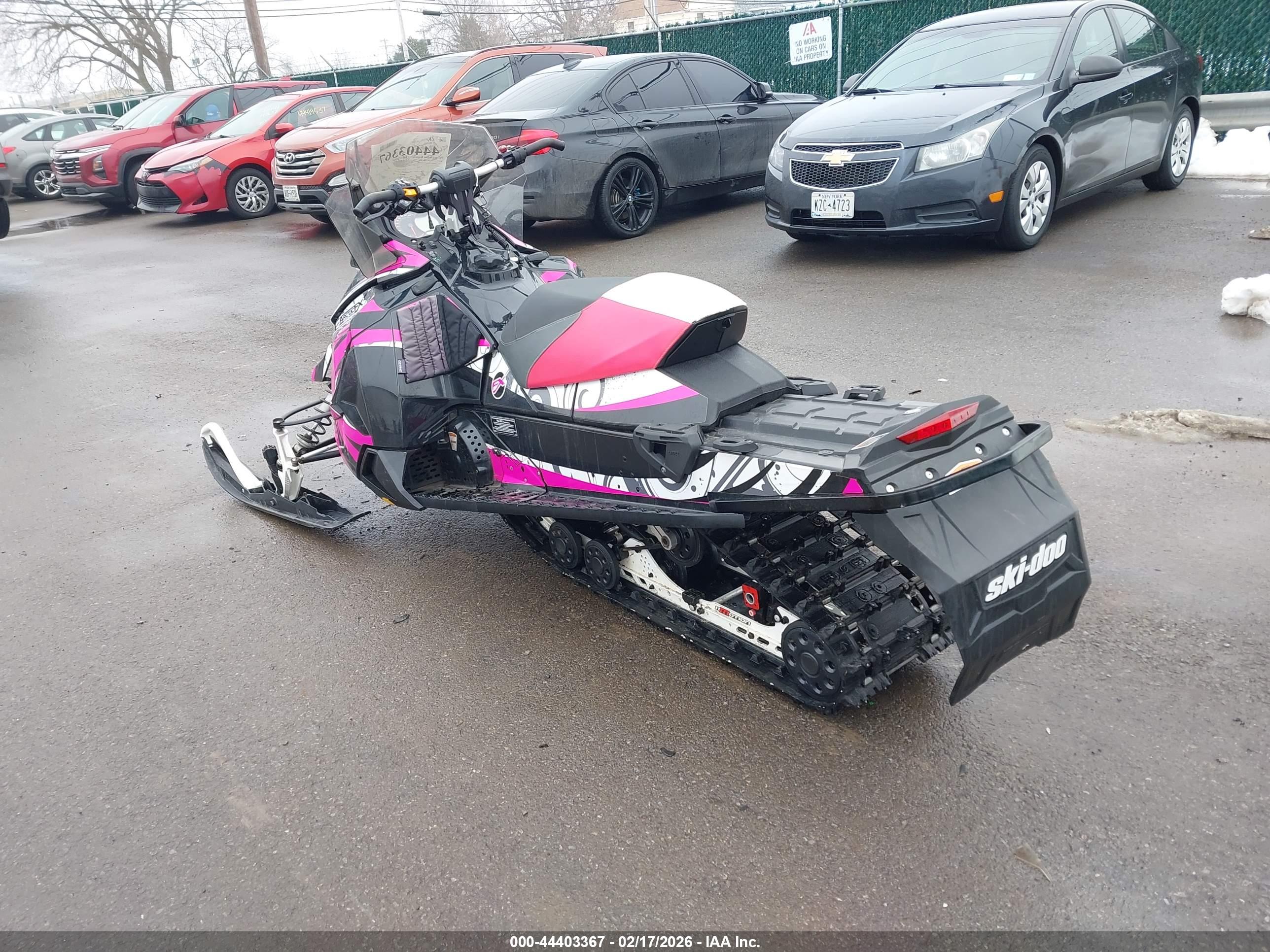 SKI-DOO 600 image 3