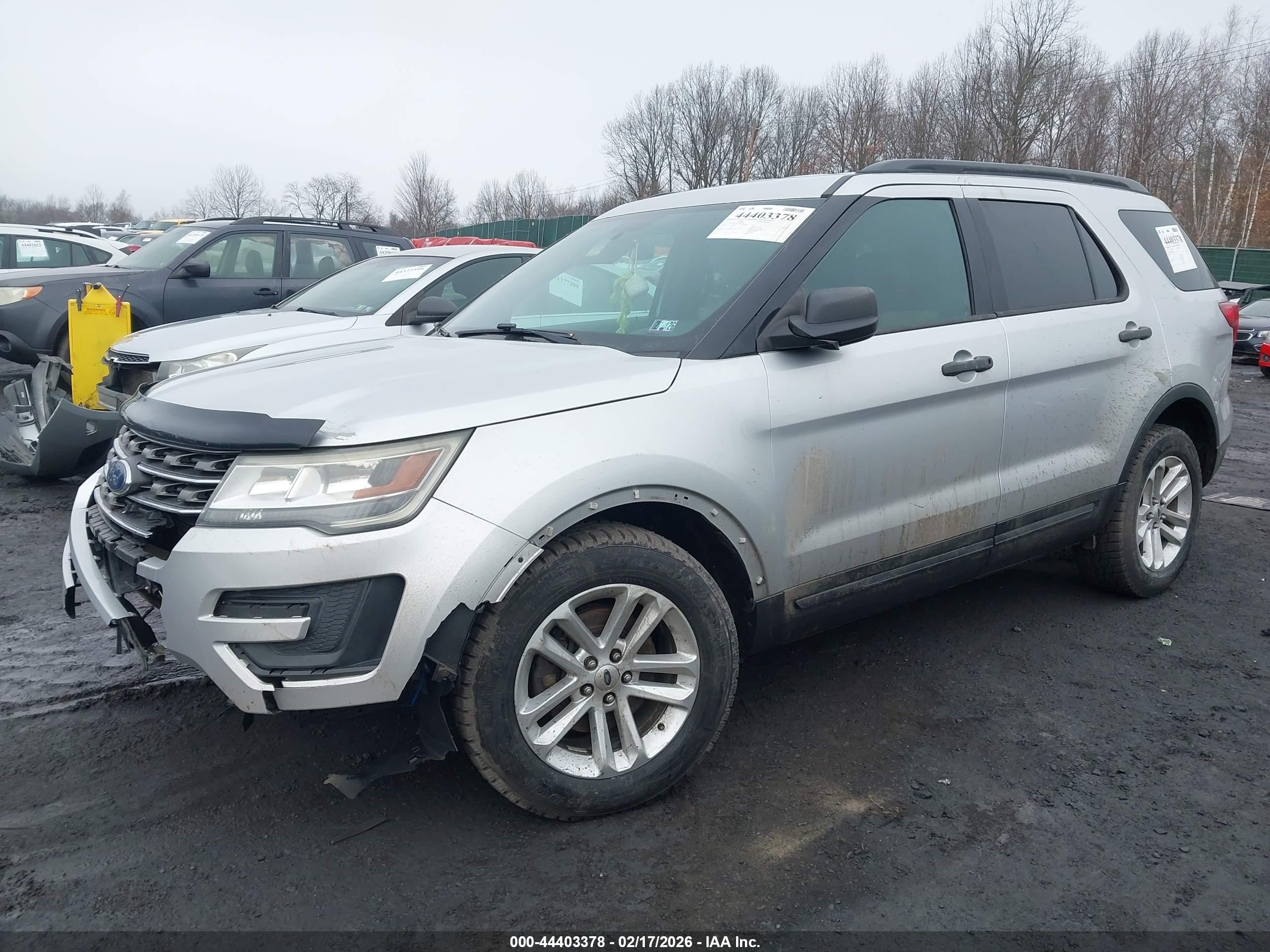 FORD EXPLORER image 2