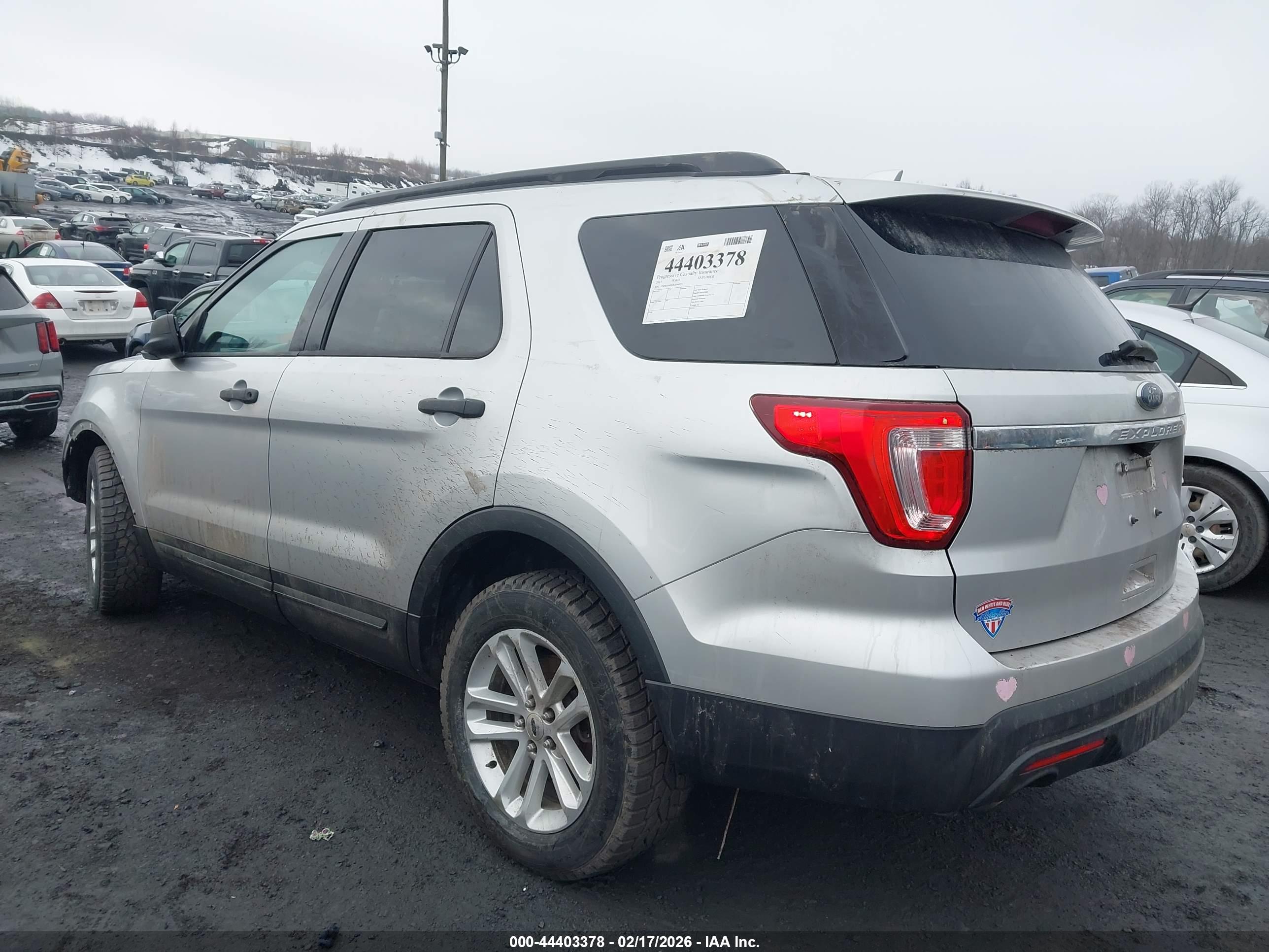 FORD EXPLORER image 3