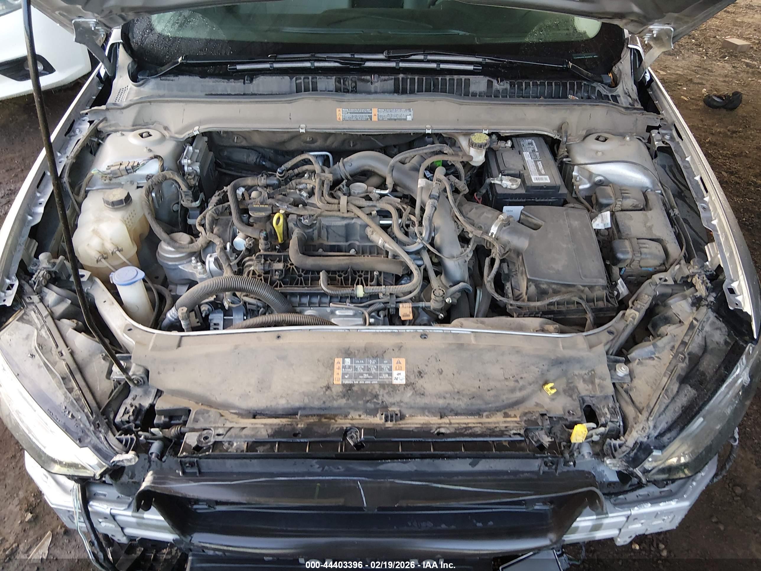 FORD FUSION image 10