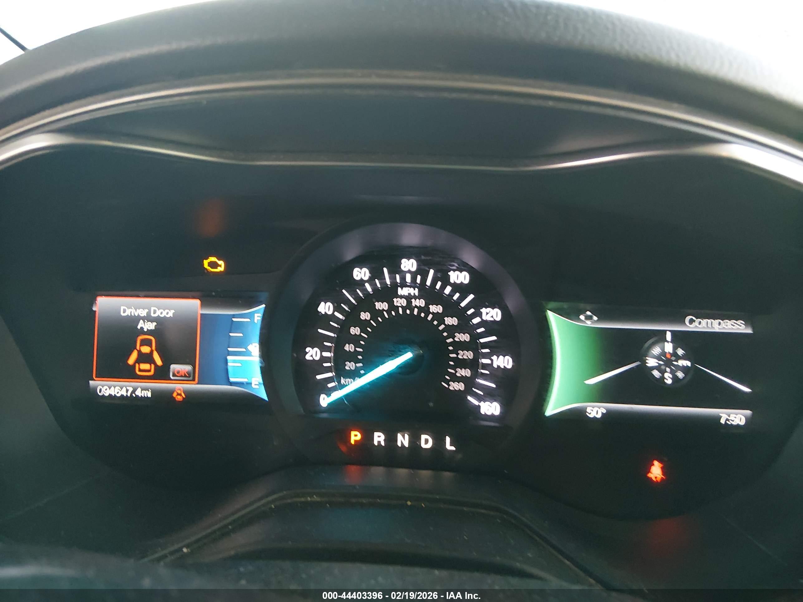FORD FUSION image 7