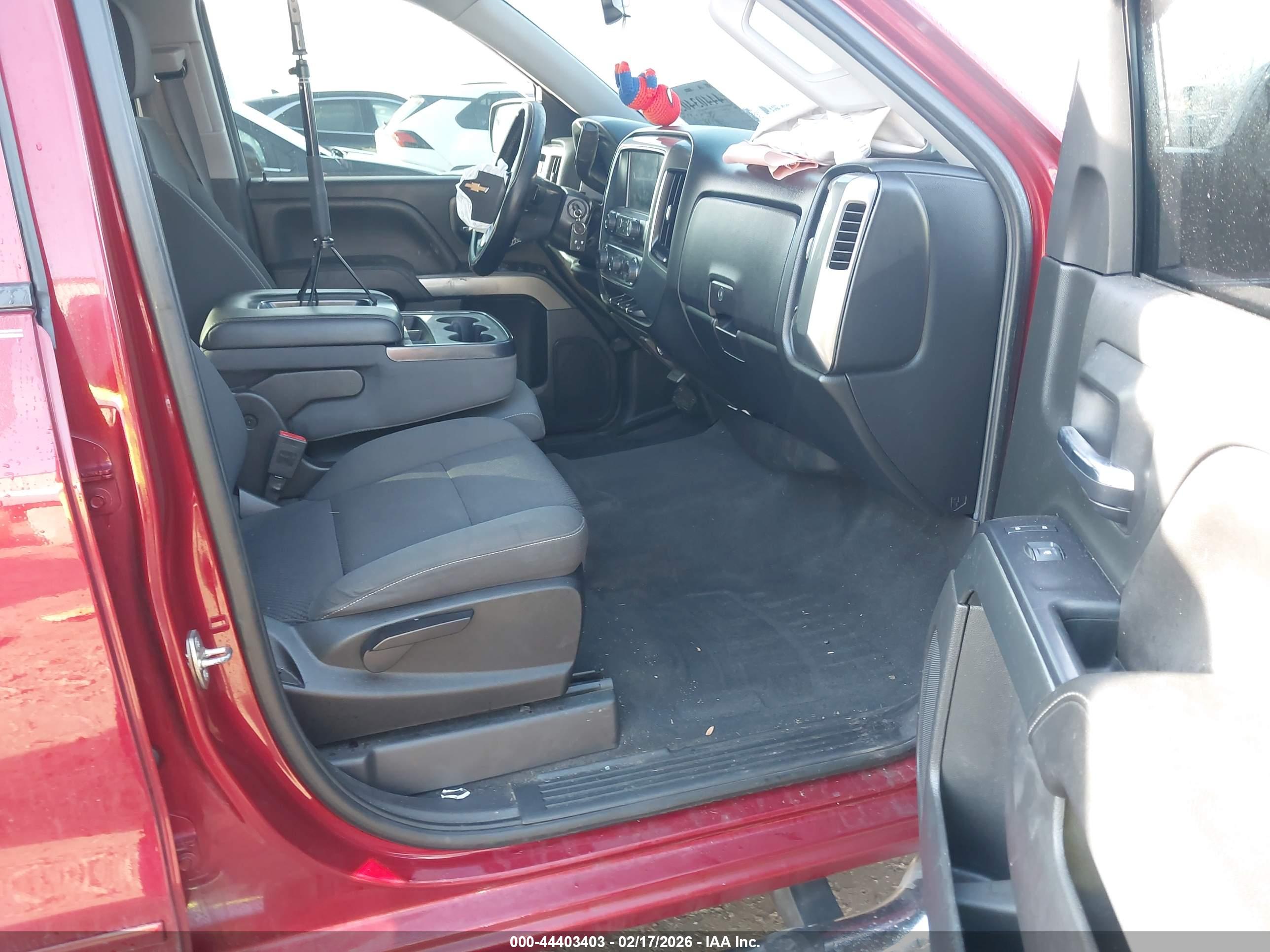 CHEVROLET SILVERADO image 5