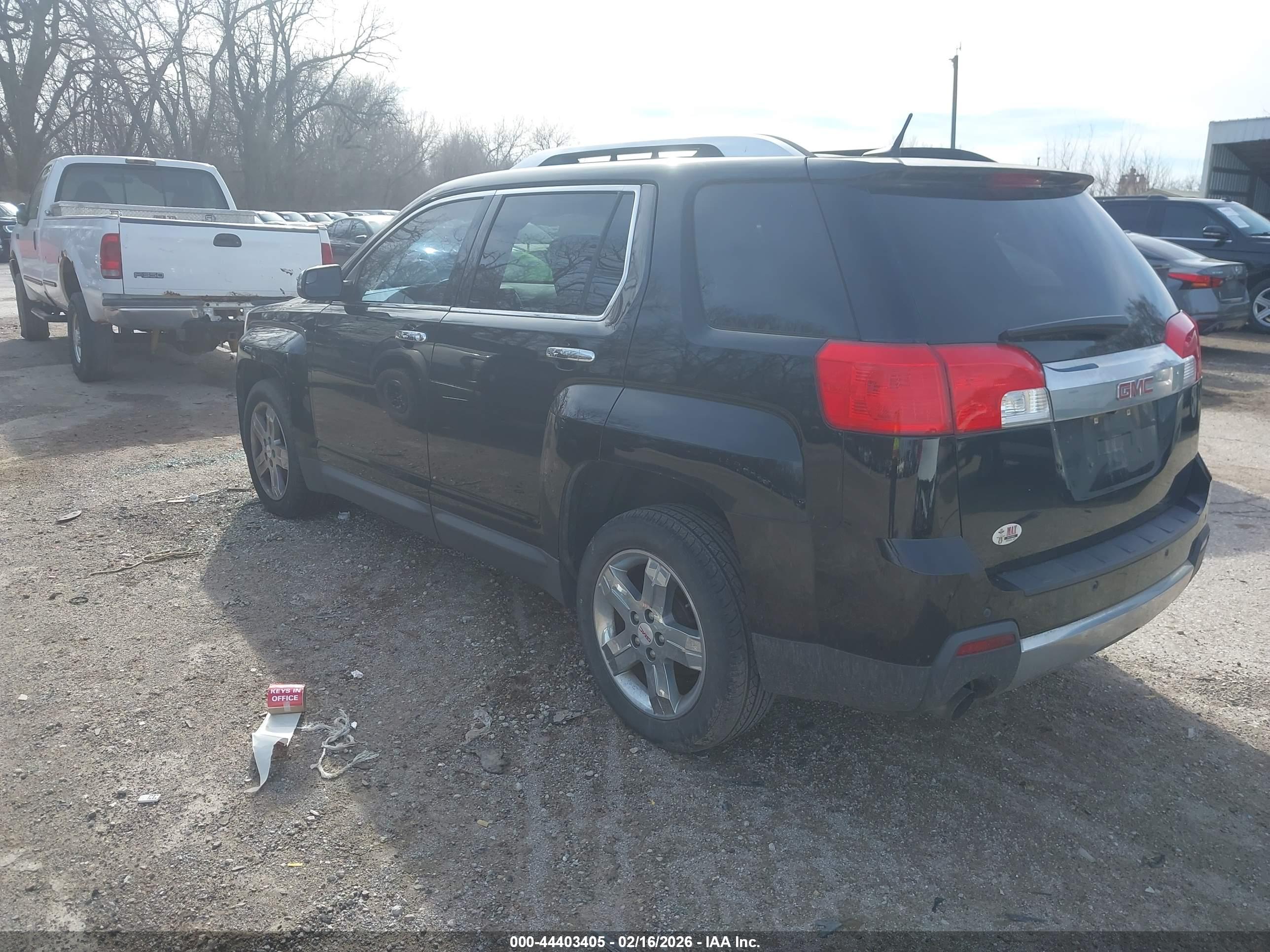 GMC TERRAIN image 3