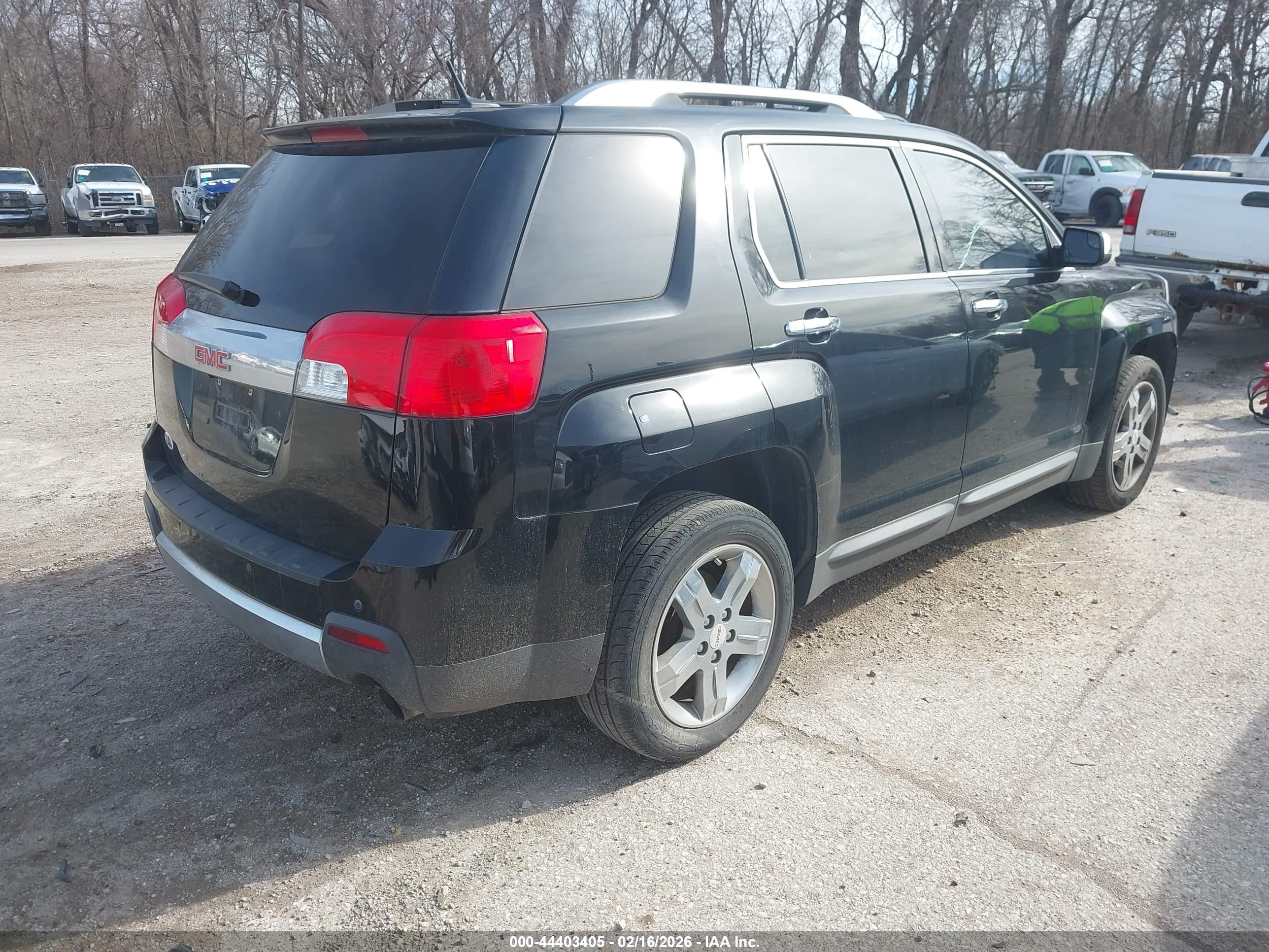 GMC TERRAIN image 4