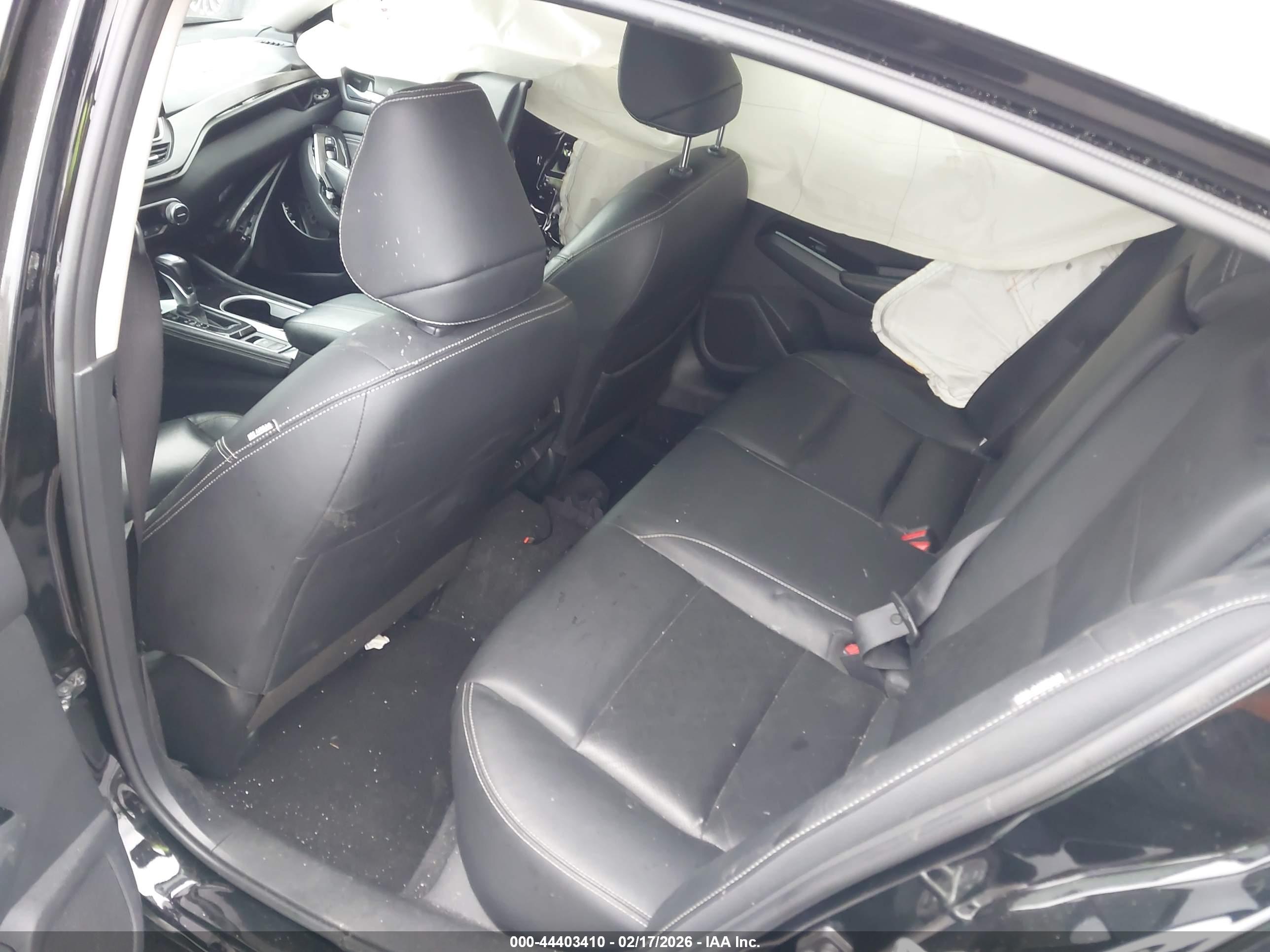 NISSAN ALTIMA image 8
