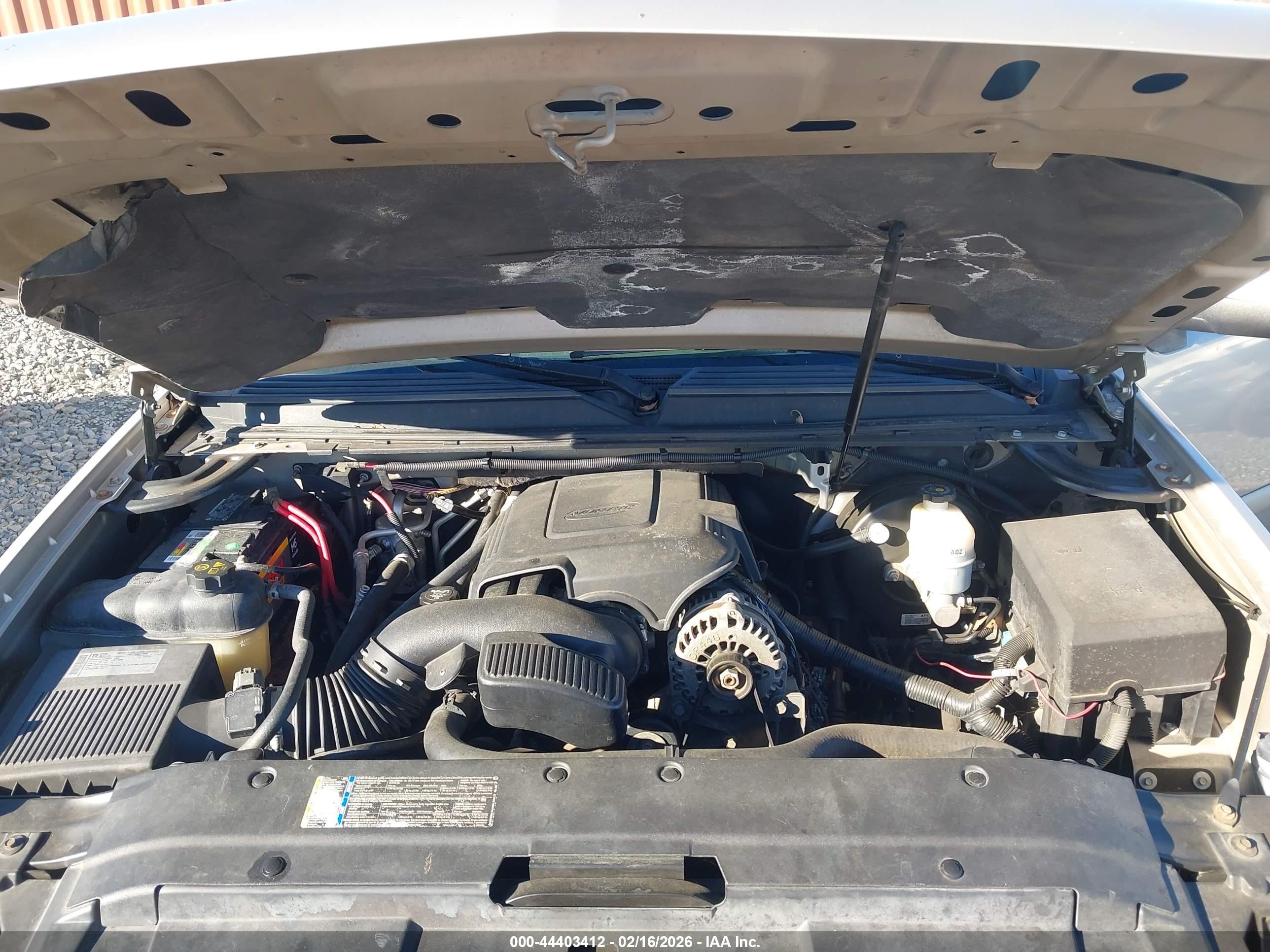 CHEVROLET SUBURBAN image 10
