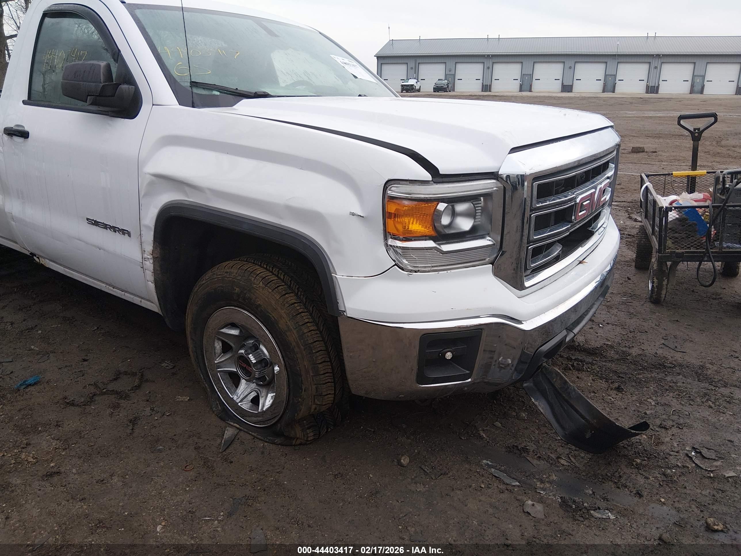 GMC SIERRA image 6