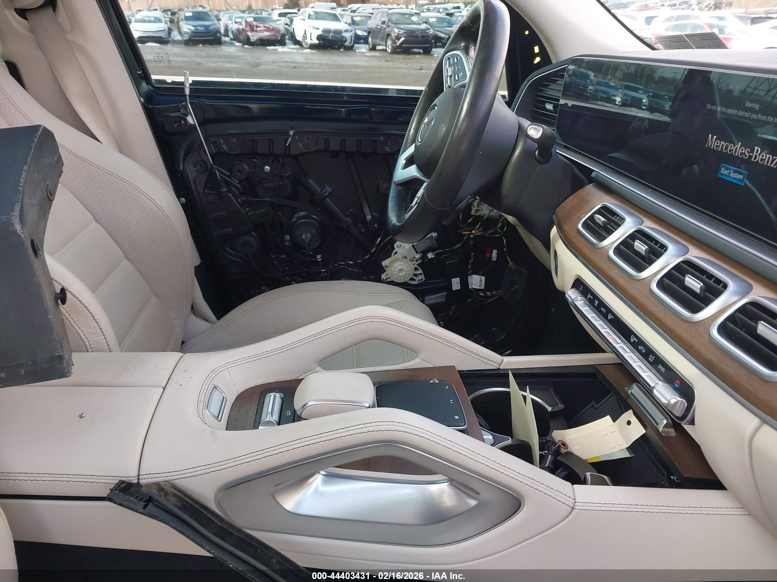 MERCEDES-BENZ GLS image 5