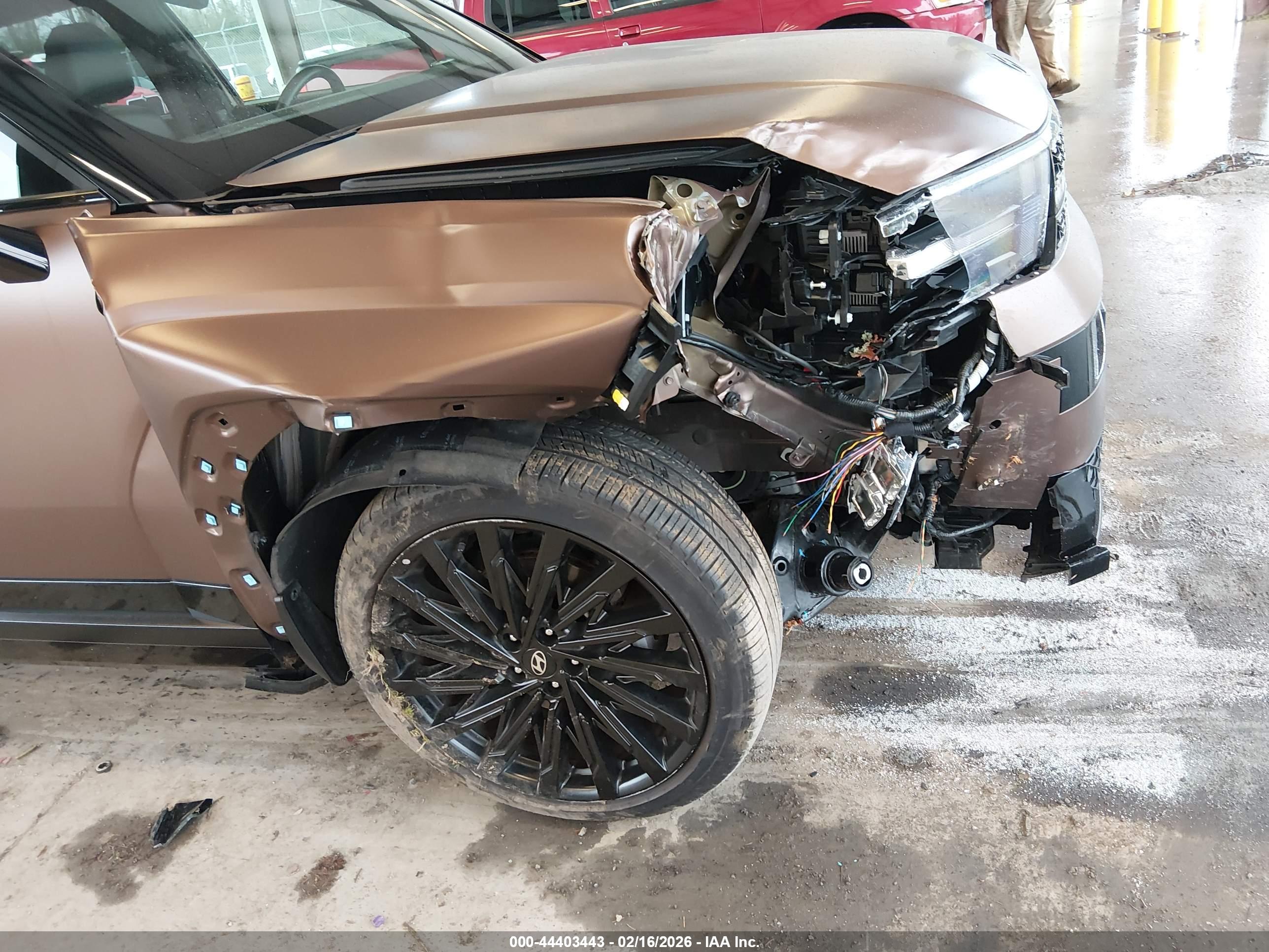 HYUNDAI SANTA image 6