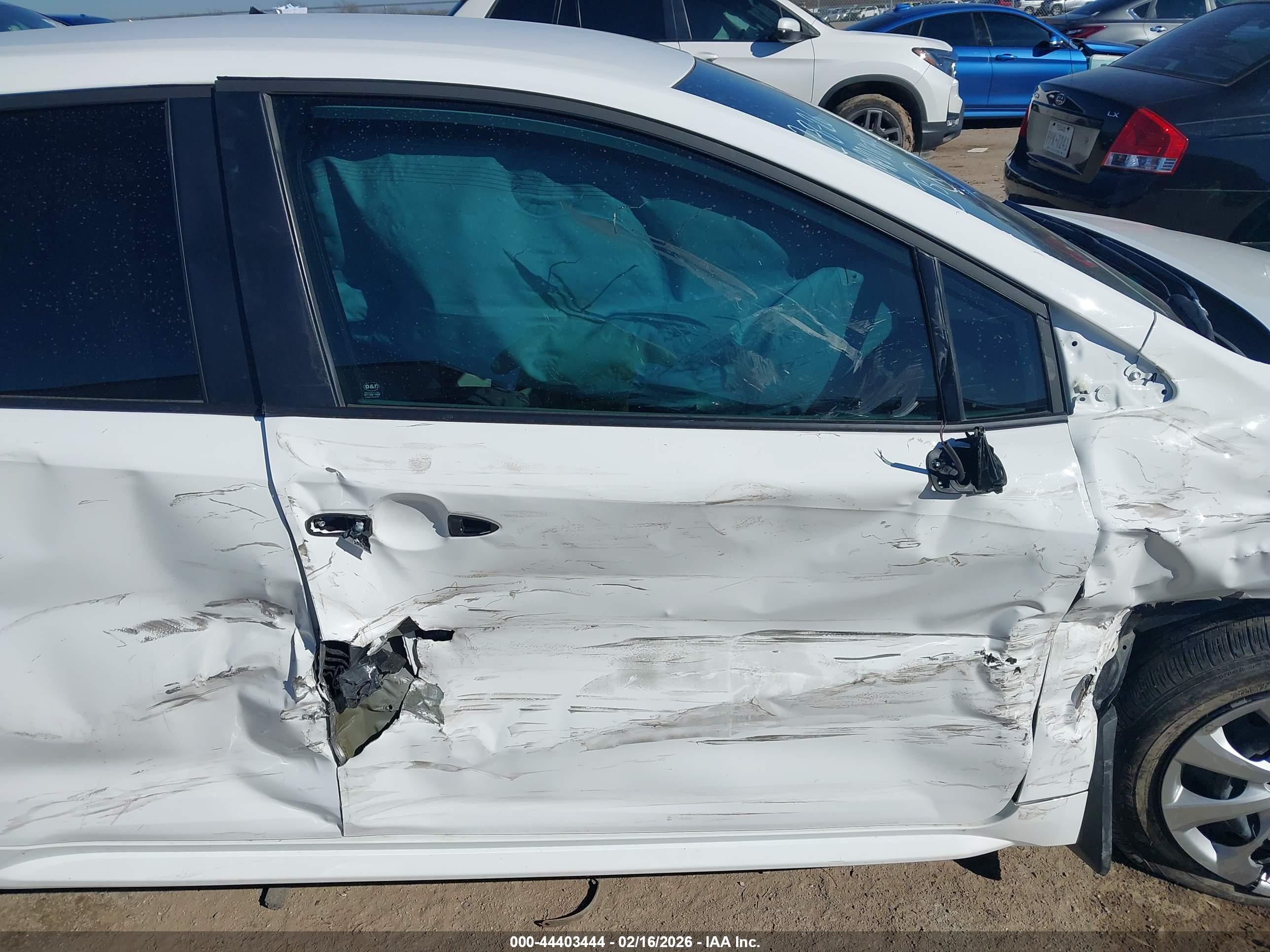 TOYOTA COROLLA image 6