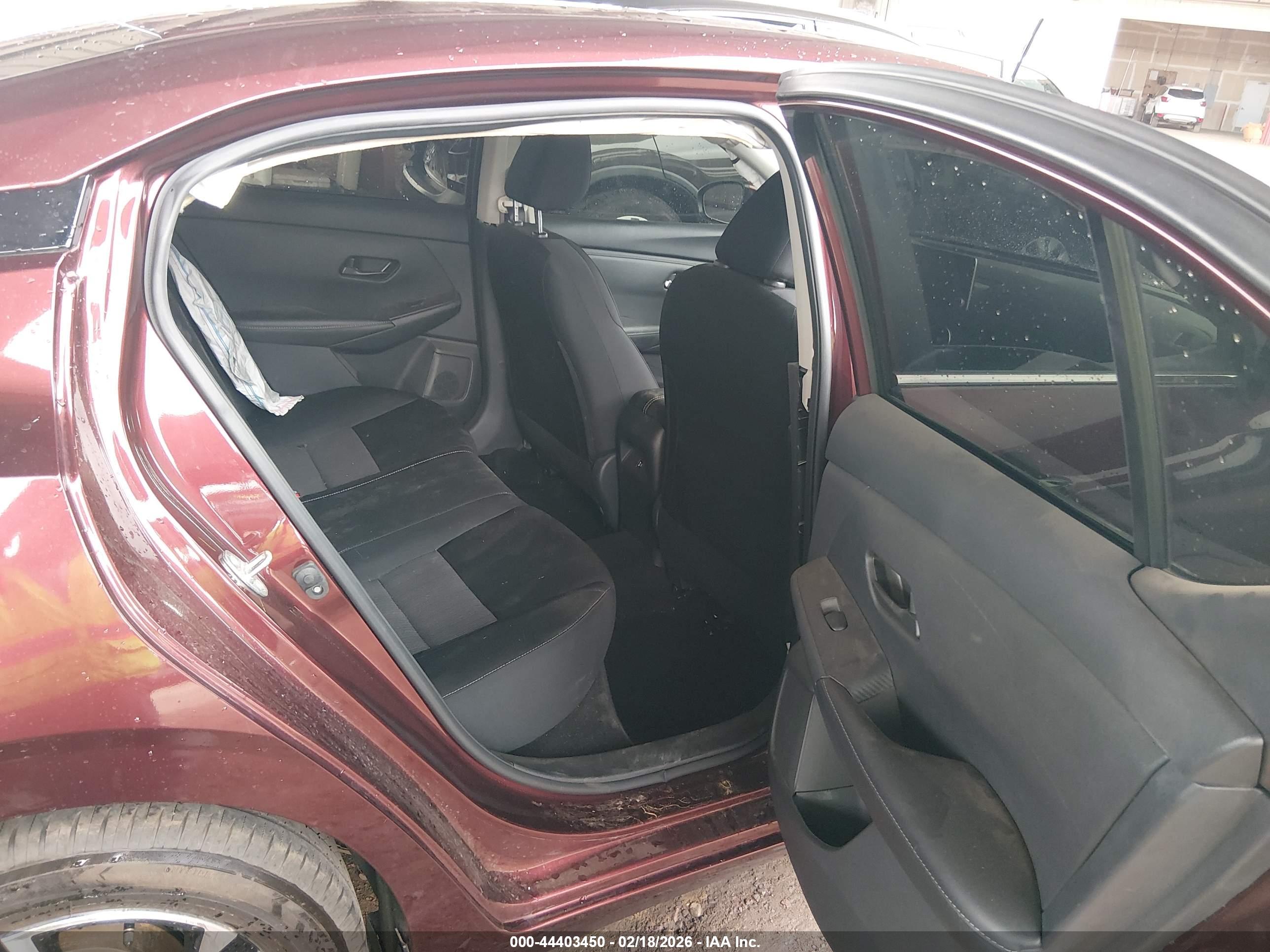 NISSAN SENTRA image 8