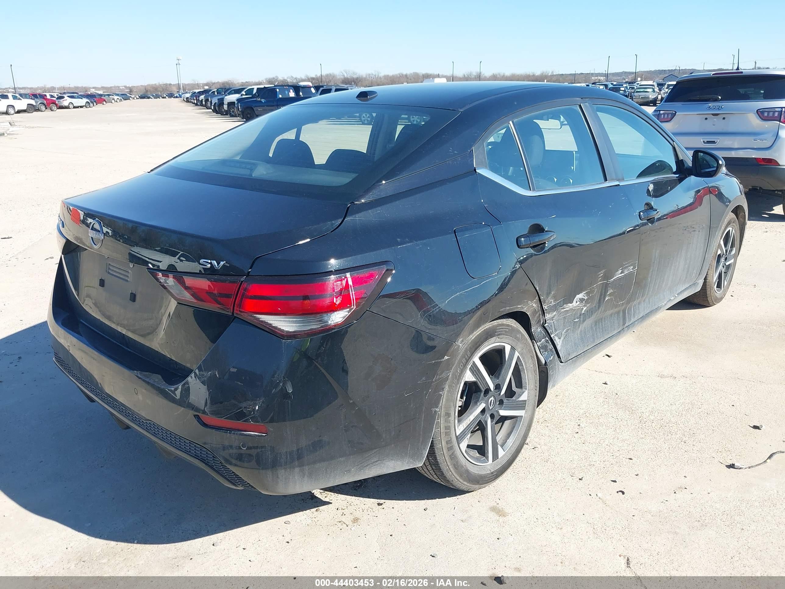 NISSAN SENTRA image 4