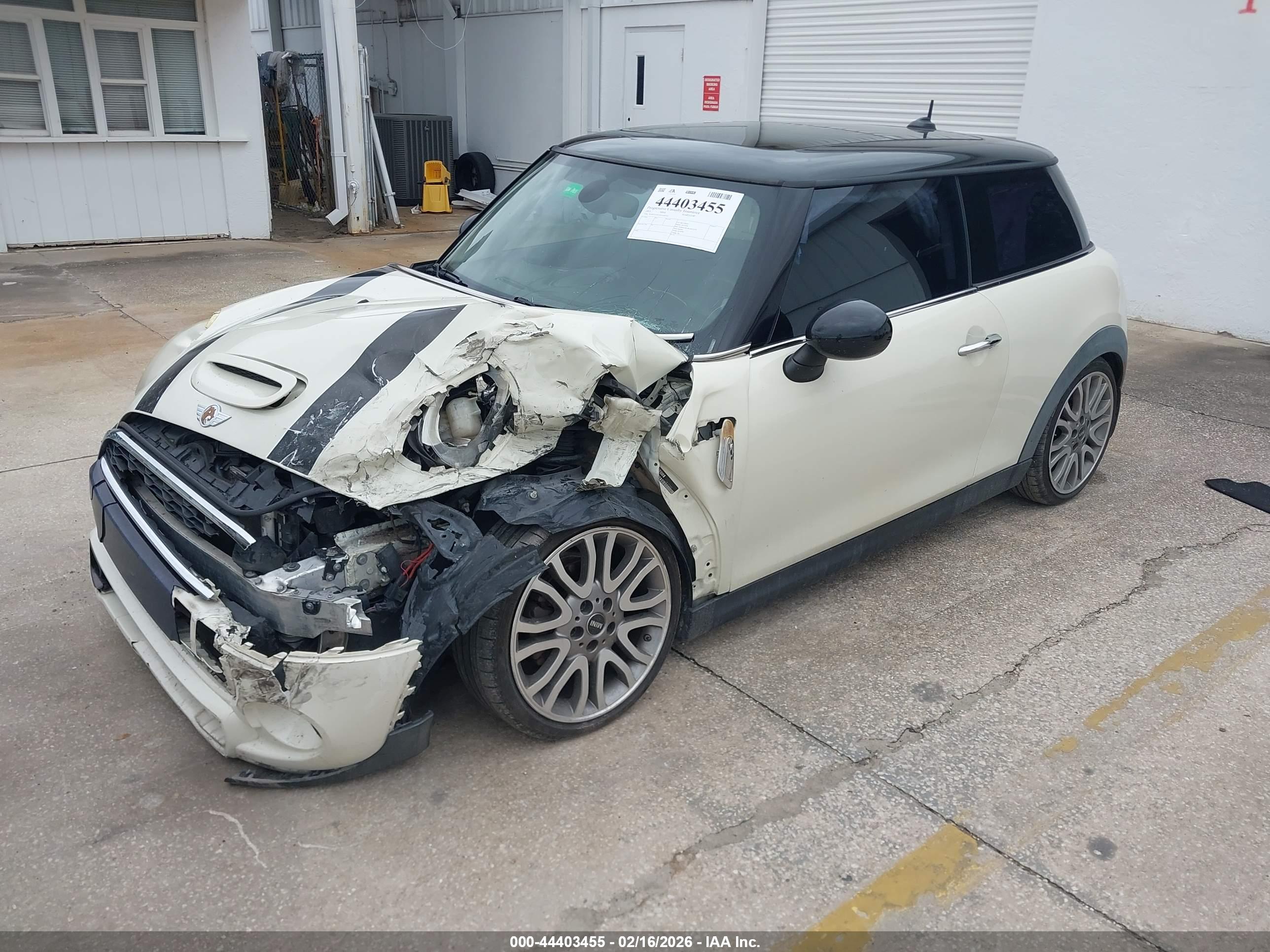 MINI HARDTOP image 2
