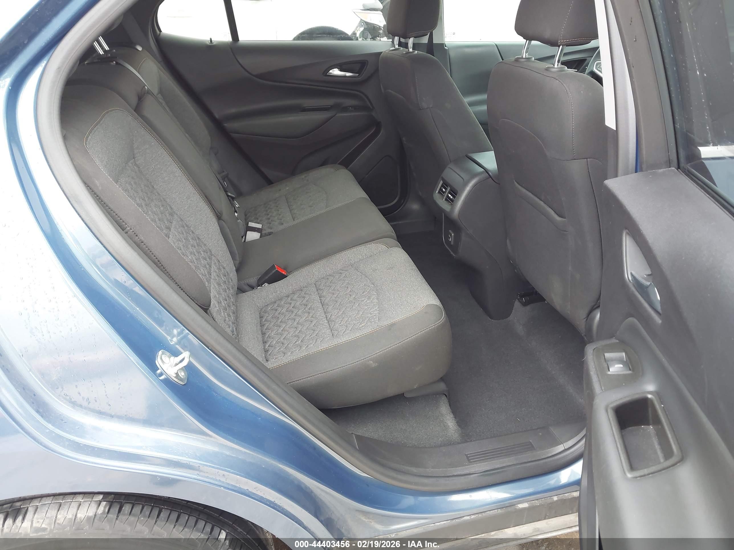 CHEVROLET EQUINOX image 8
