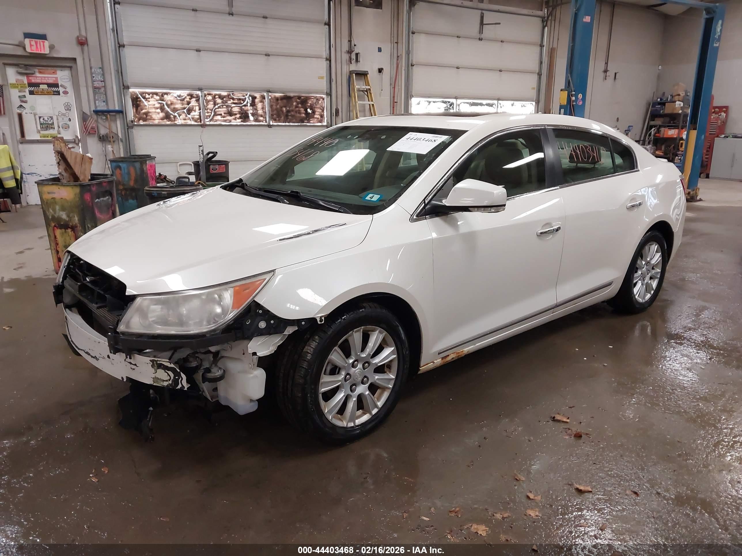 BUICK LACROSSE image 2