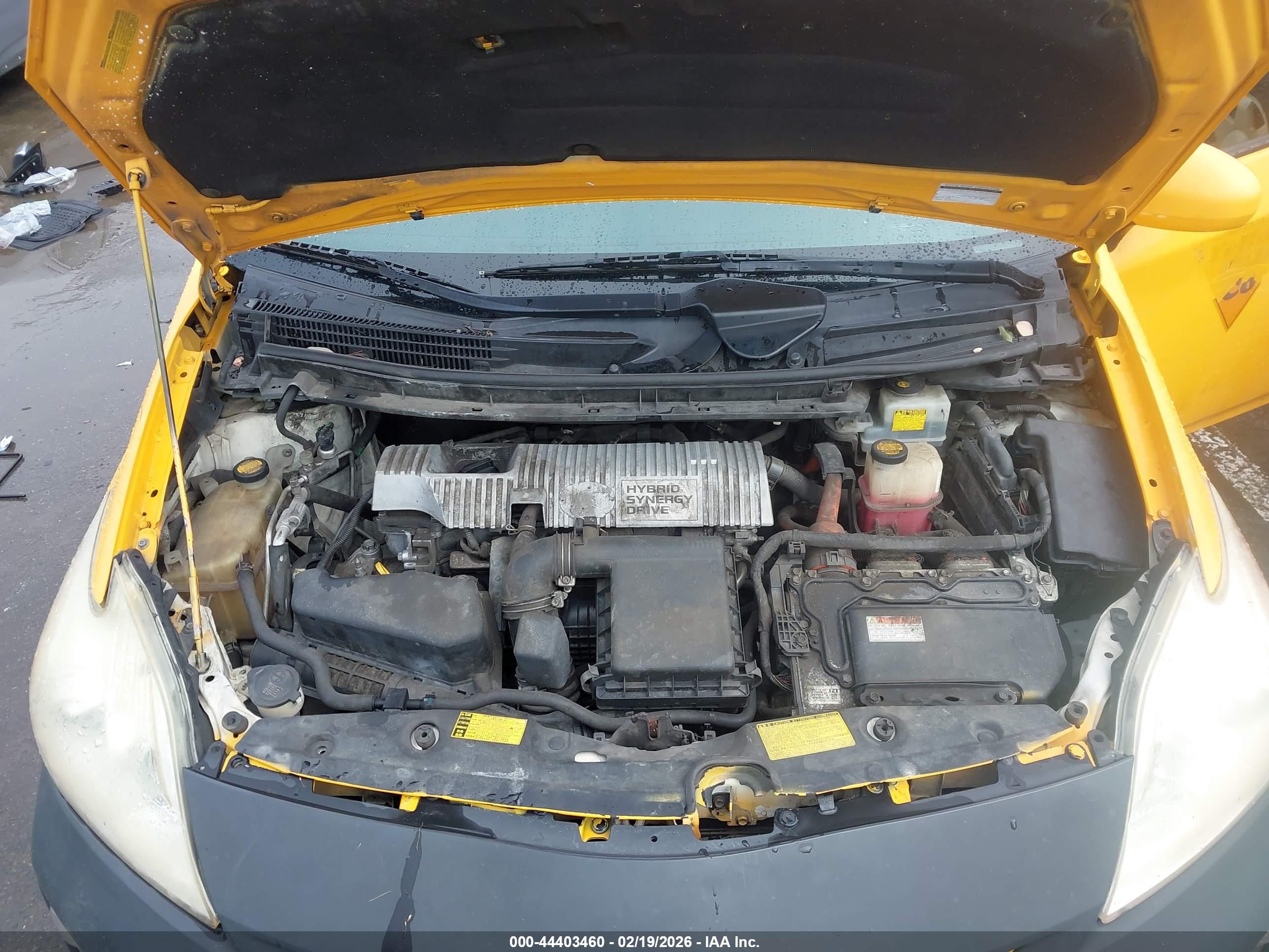 TOYOTA PRIUS image 10