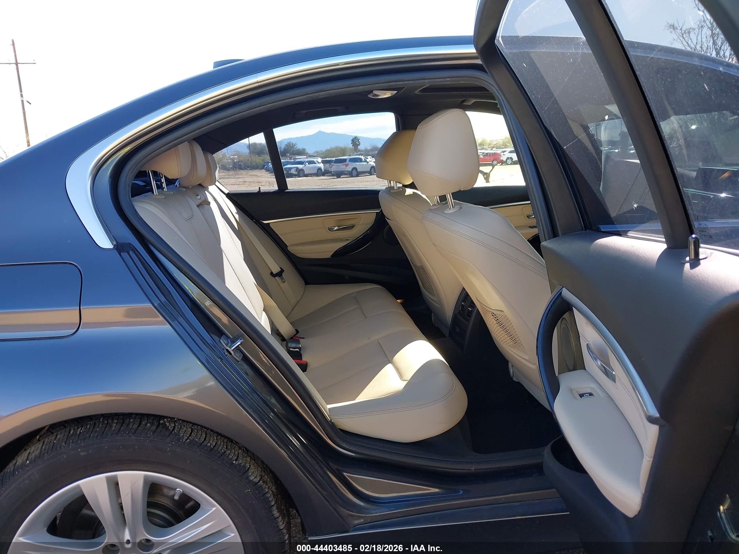 BMW 330I image 8